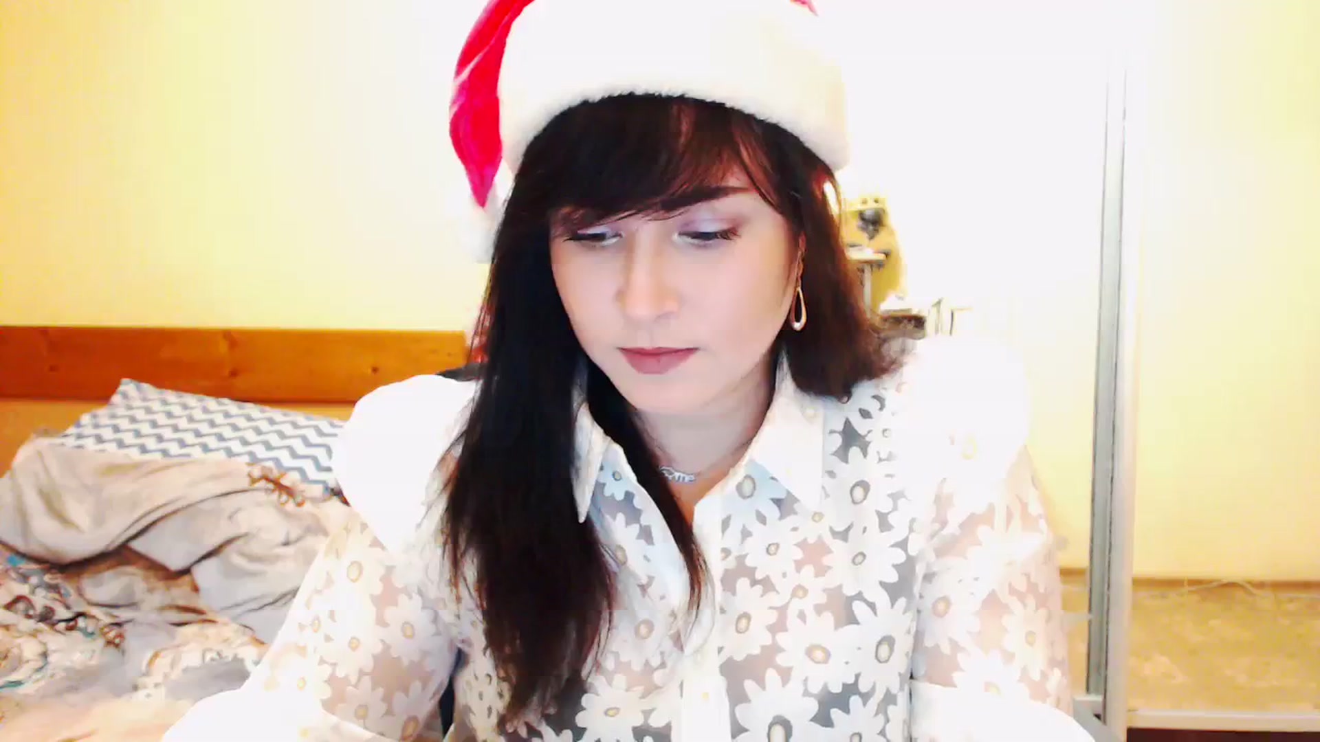 Gallery image thumbnail from CutitaAnn's myfreecams stream on, 12/24/2023, 22:10 image 18 of 20