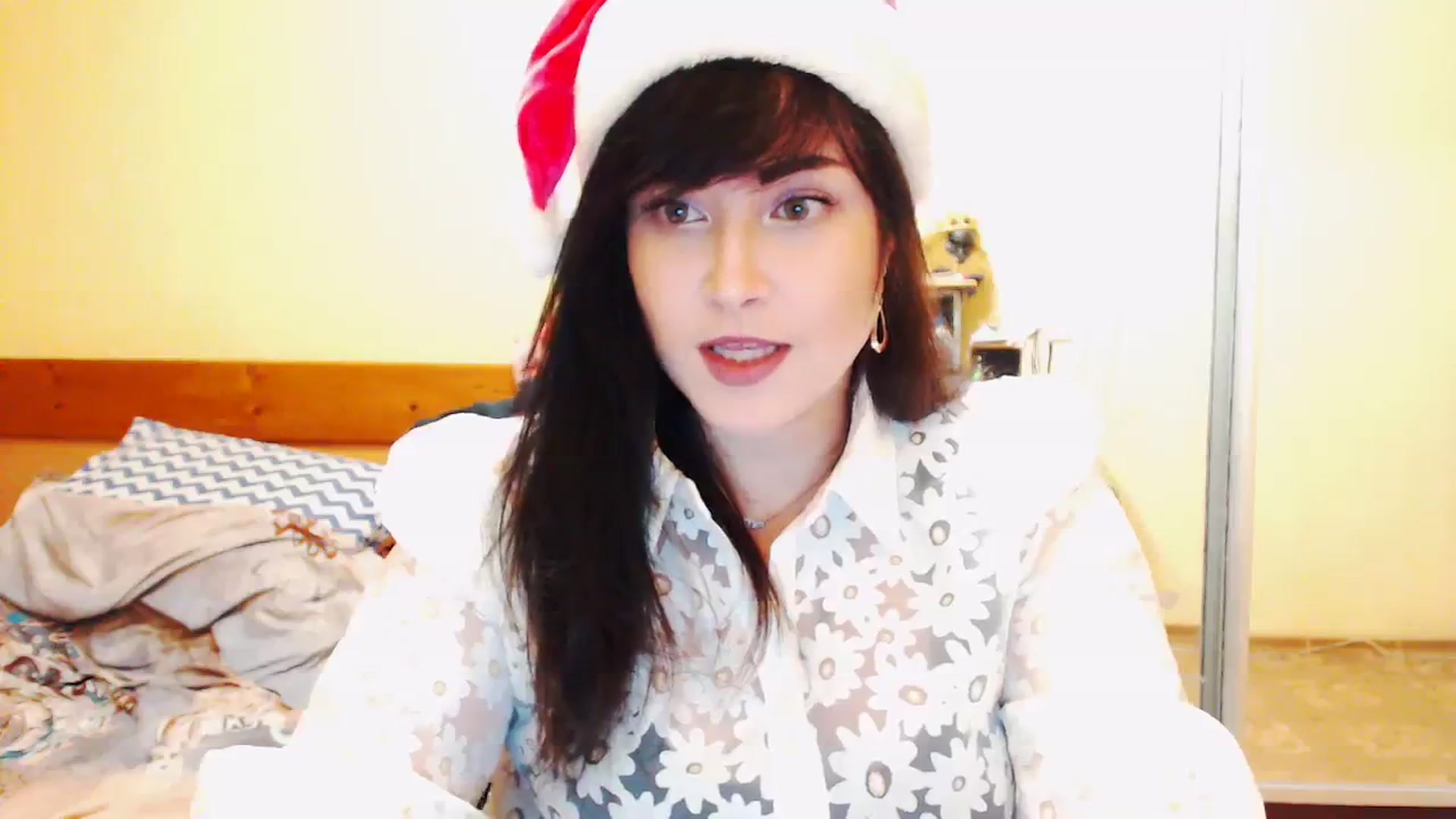 Gallery image thumbnail from CutitaAnn's myfreecams stream on, 12/24/2023, 22:10 image 3 of 20
