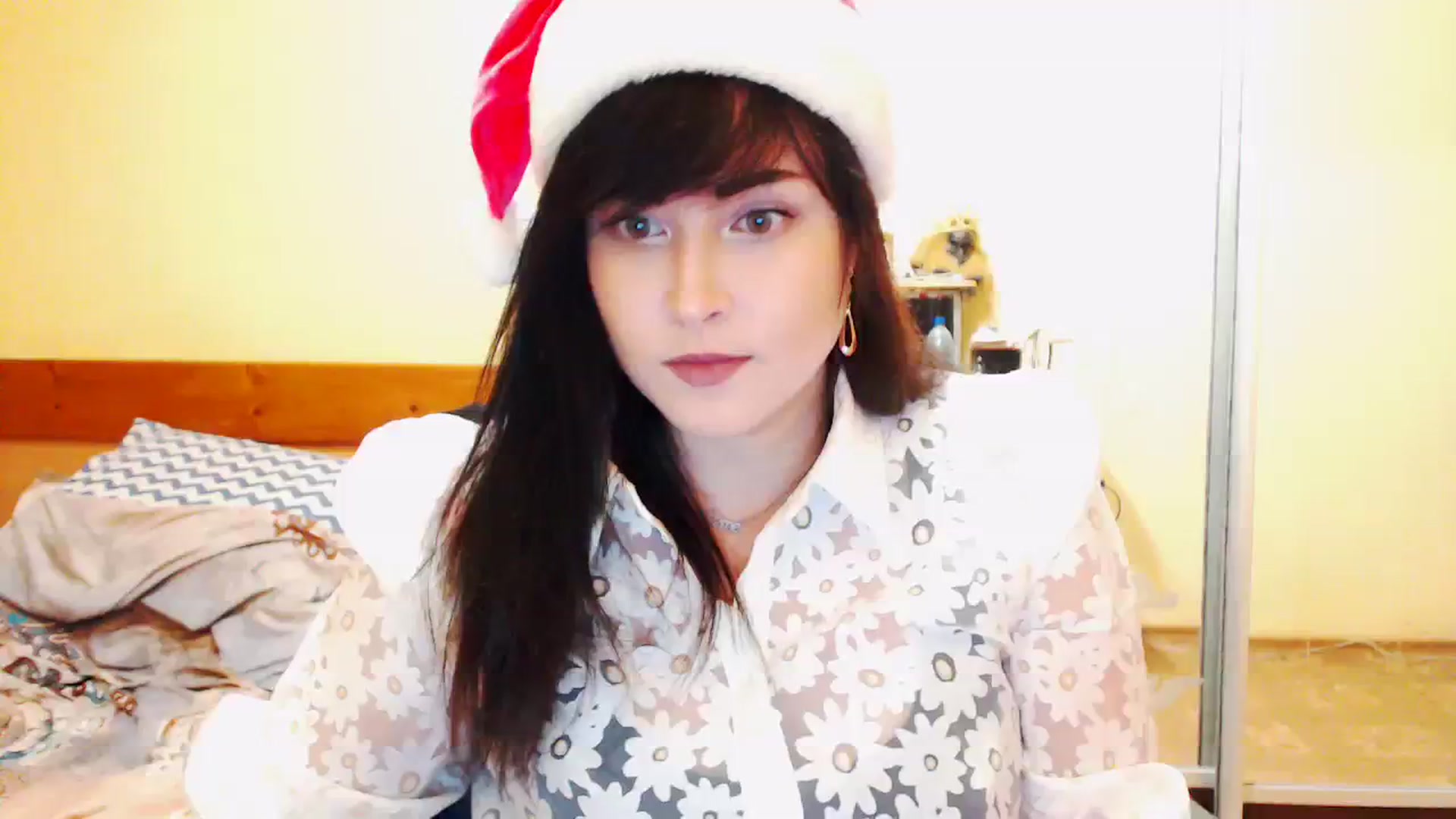 Gallery image thumbnail from CutitaAnn's myfreecams stream on, 12/24/2023, 22:10 image 1 of 20