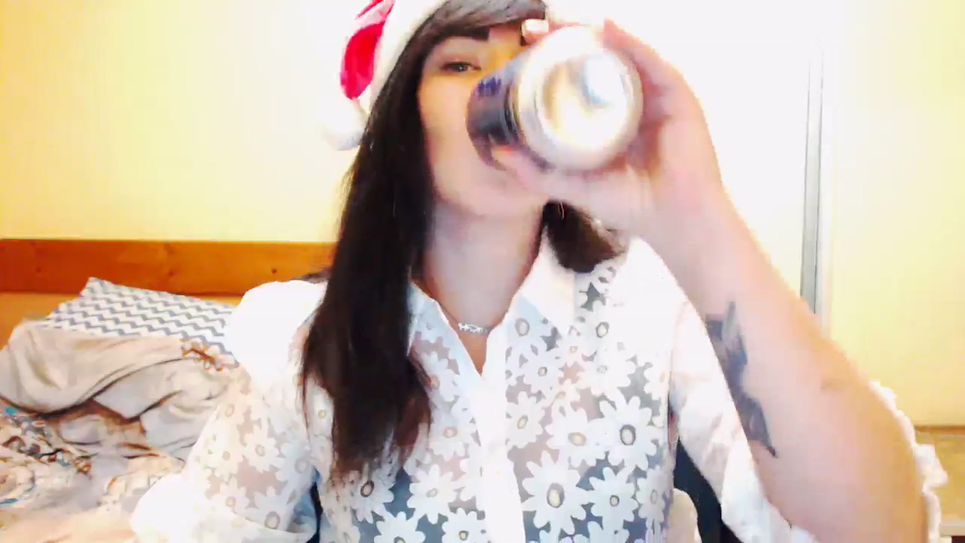 Gallery image thumbnail from CutitaAnn's myfreecams stream on, 12/24/2023, 22:39 image 17 of 20