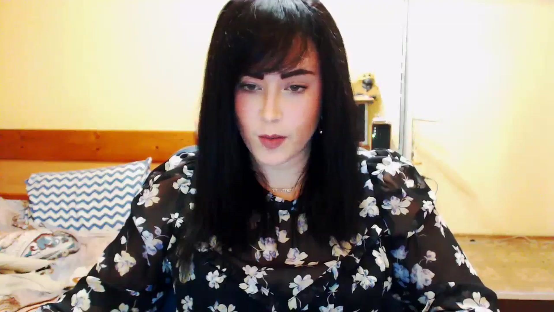 Gallery image thumbnail from CutitaAnn's myfreecams stream on, 12/30/2023, 23:03 image 9 of 20