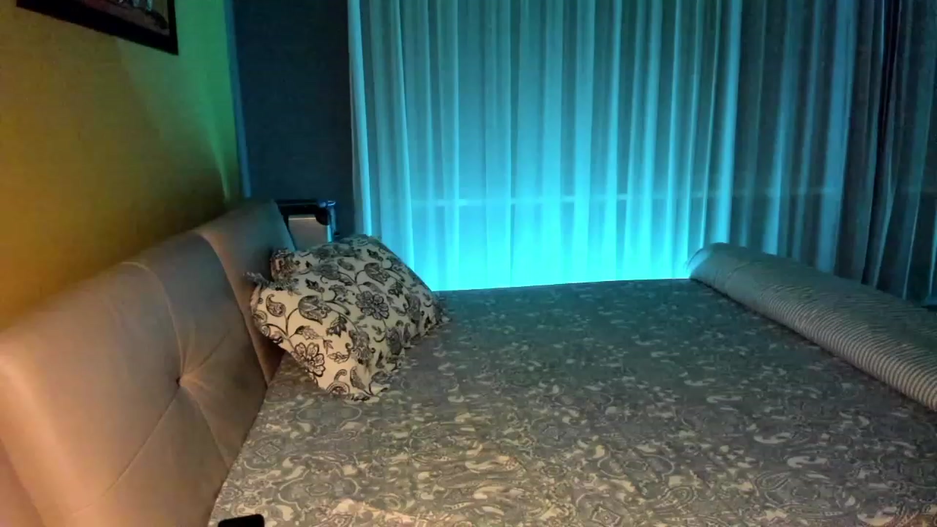 Gallery image thumbnail from CyberEva's myfreecams stream on, 12/15/2022, 12:40 image 17 of 20