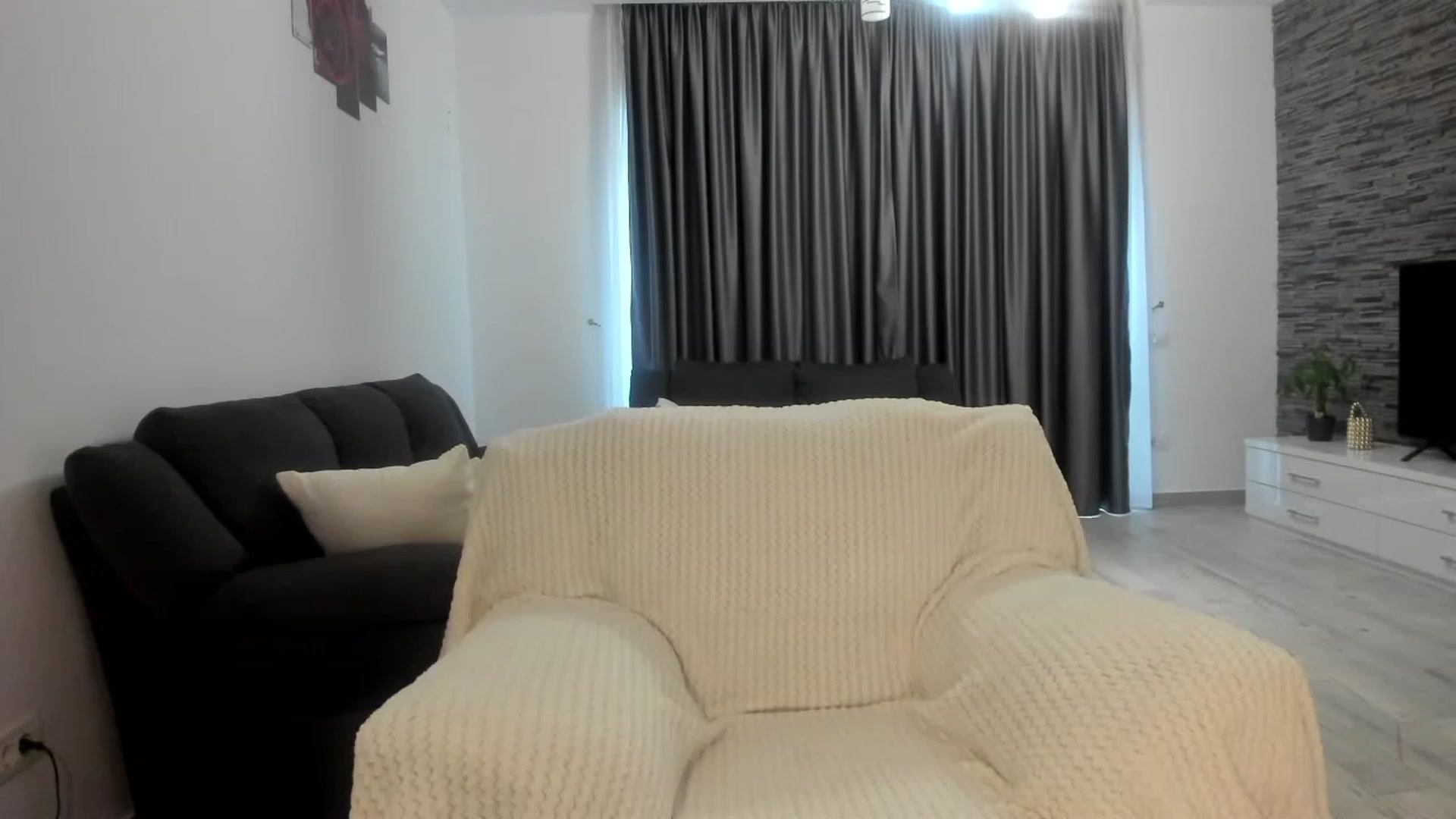 Gallery image thumbnail from CyberEvy's myfreecams stream on, 03/16/2023, 12:15 image 18 of 20
