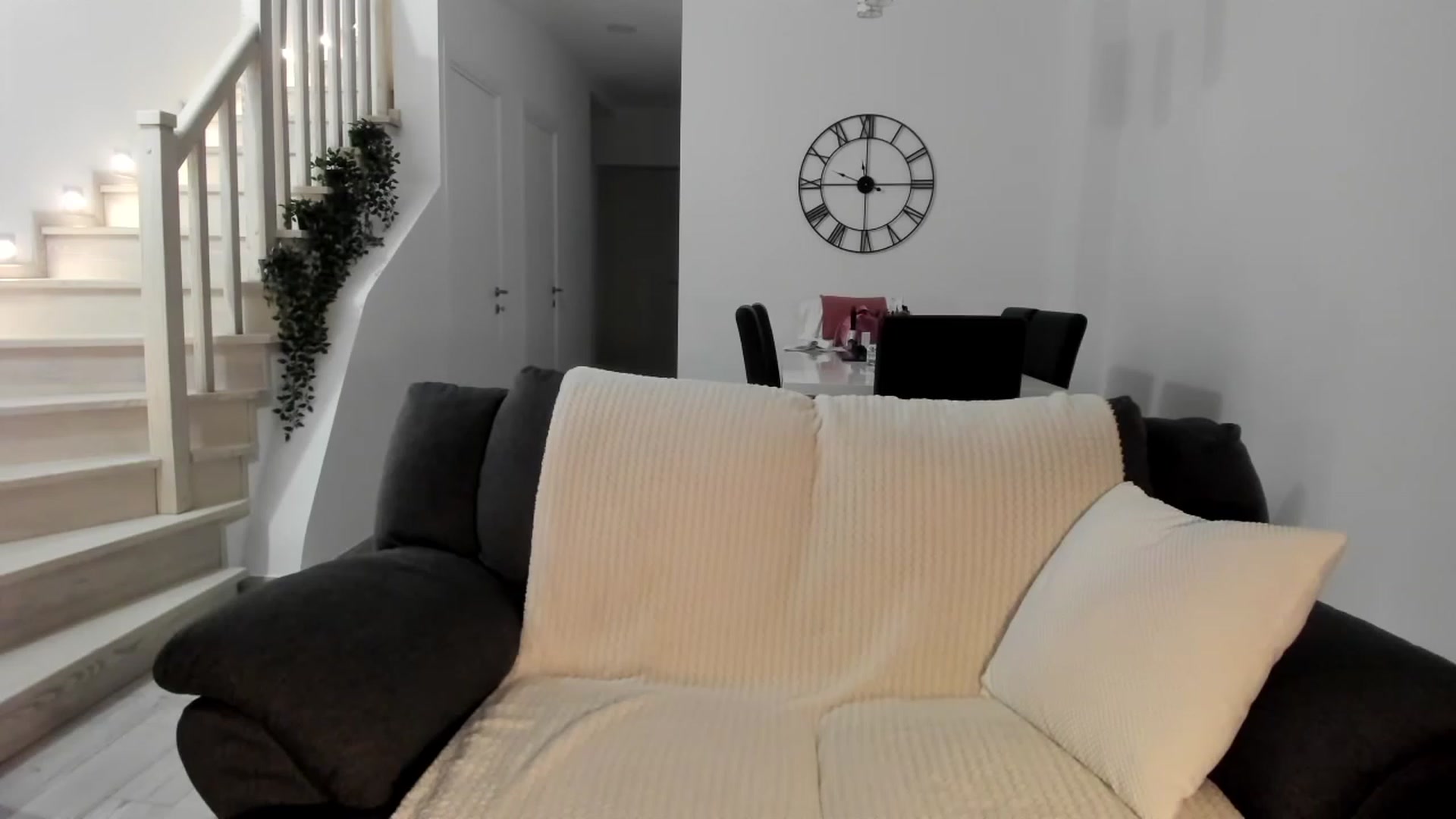 Gallery image thumbnail from CyberEvy's myfreecams stream on, 03/28/2023, 20:54 image 14 of 20