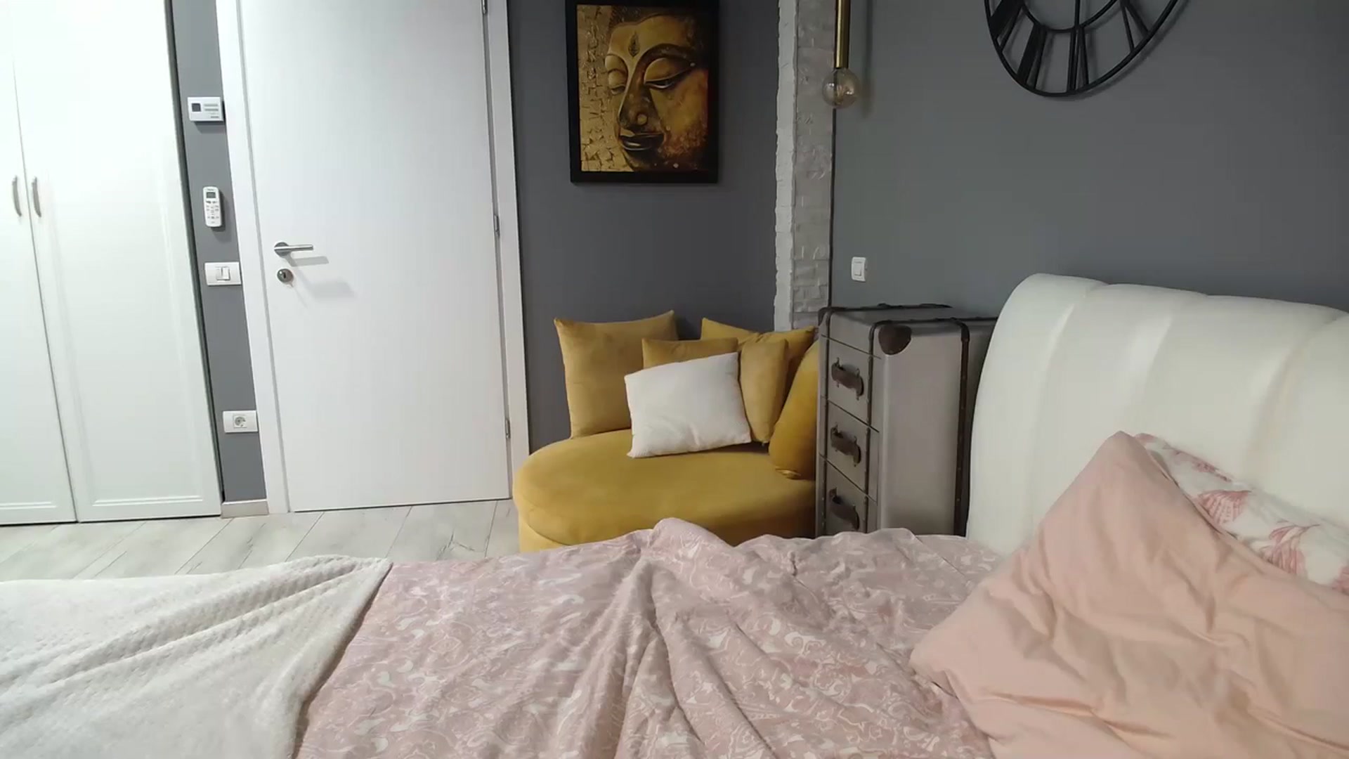 Gallery image thumbnail from CyberK_'s myfreecams stream on, 01/10/2024, 10:58 image 4 of 20
