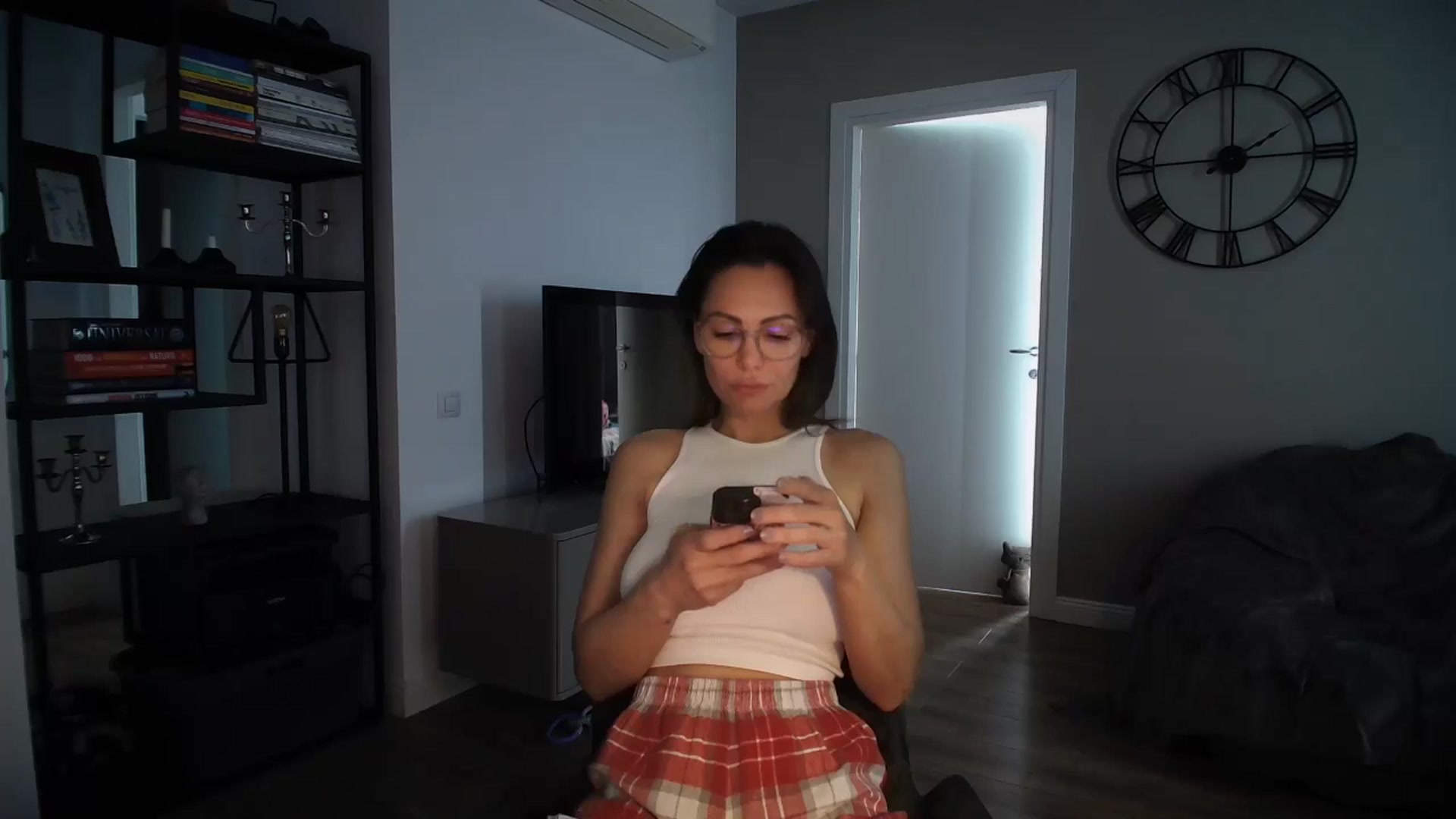 Gallery image thumbnail from CyberLuv's myfreecams stream on, 05/14/2024, 11:13 image 19 of 20