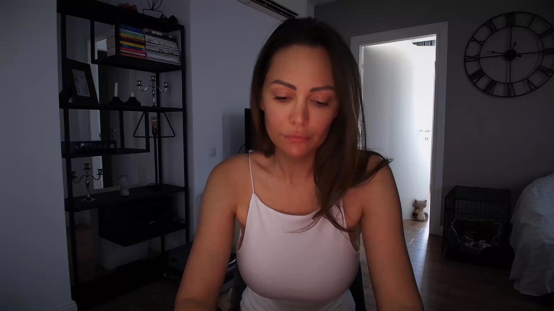 Gallery image thumbnail from CyberLuv's myfreecams stream on, 06/20/2024, 10:21 image 4 of 20