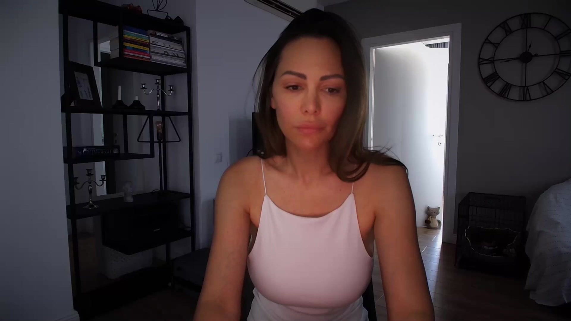 Gallery image thumbnail from CyberLuv's myfreecams stream on, 06/20/2024, 10:21 image 2 of 20