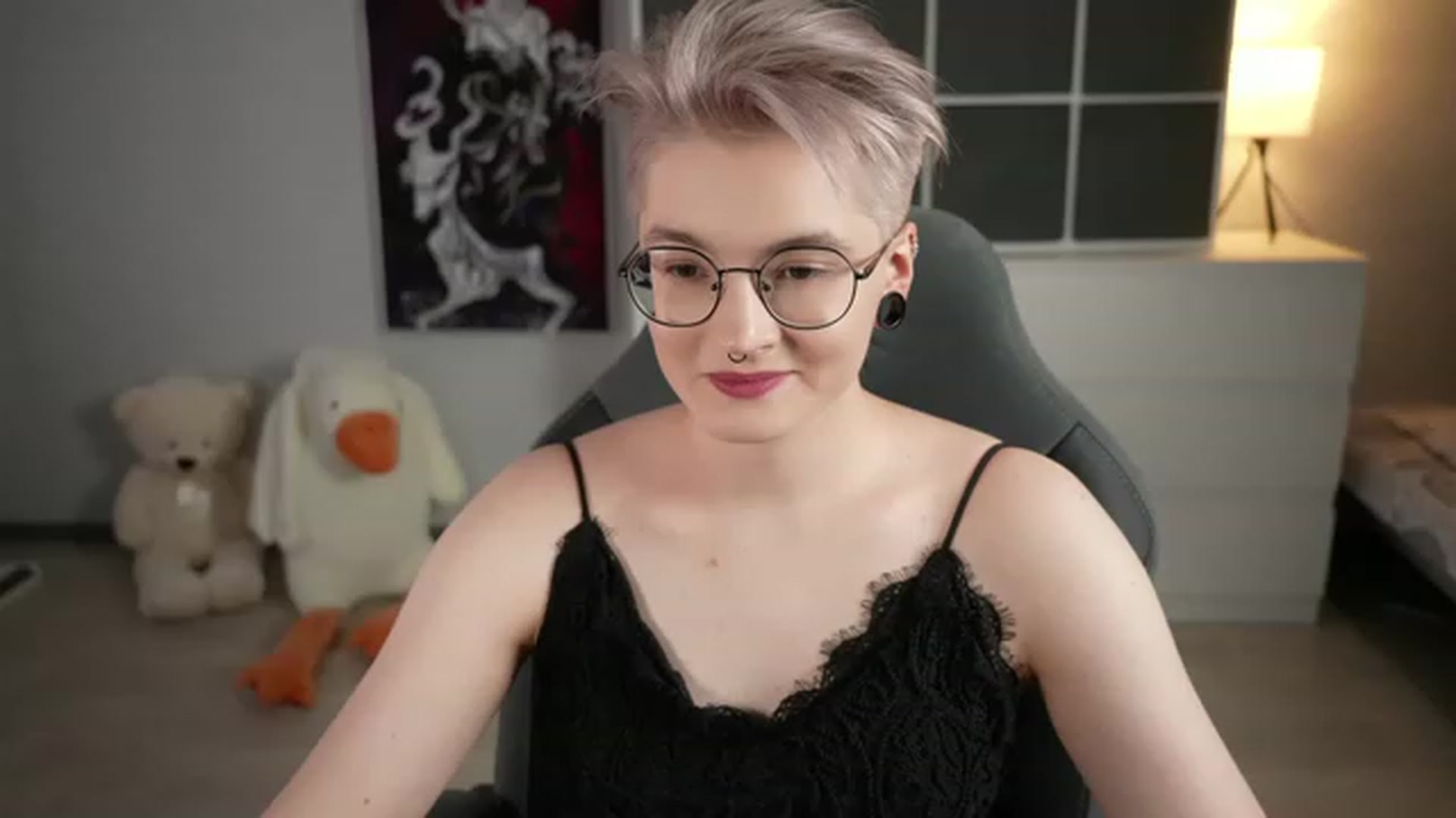 Gallery image thumbnail from CyberSamuri's myfreecams stream on, 12/07/2022, 20:07 image 4 of 20