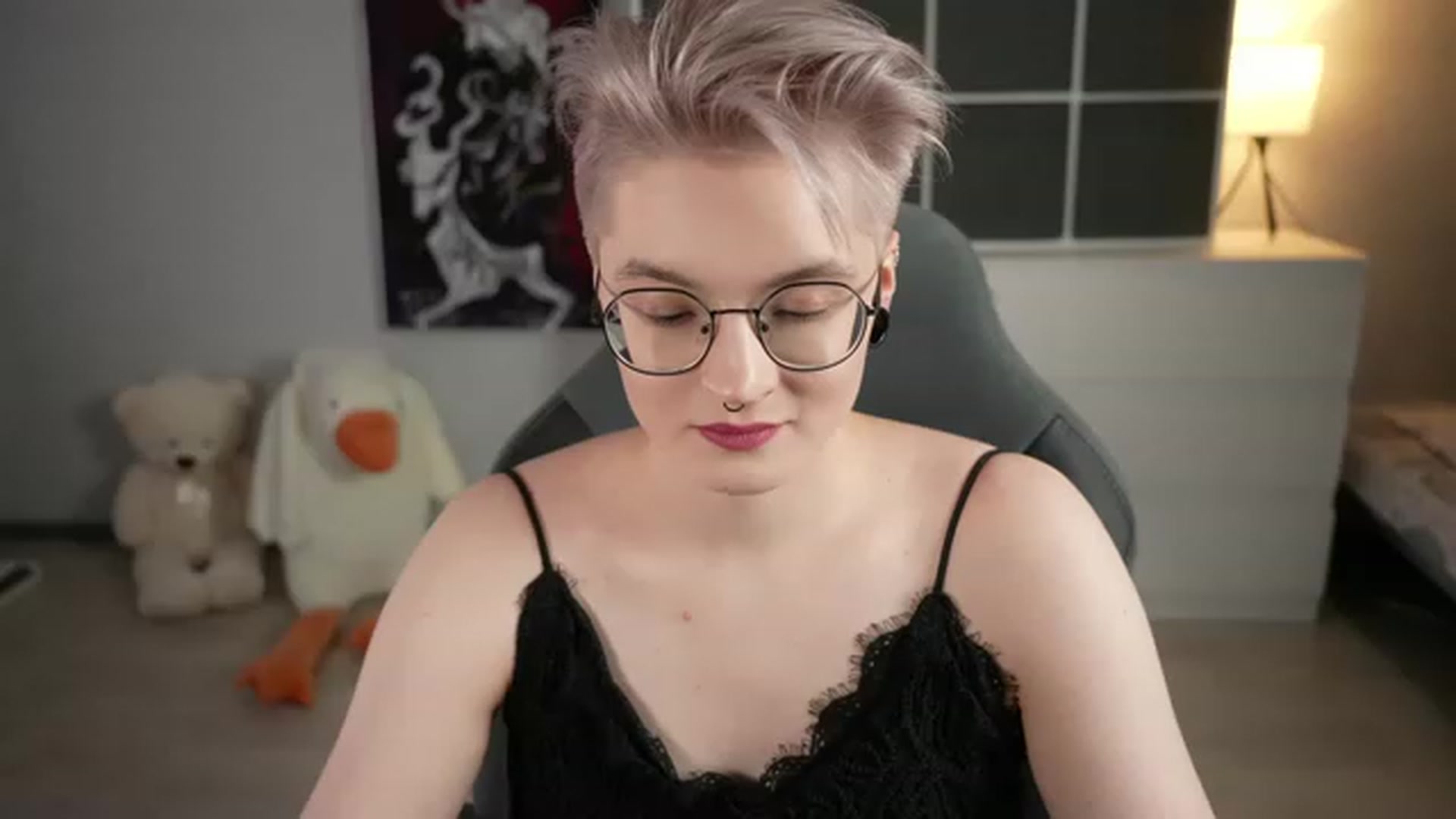 Gallery image thumbnail from CyberSamuri's myfreecams stream on, 12/07/2022, 20:07 image 10 of 20