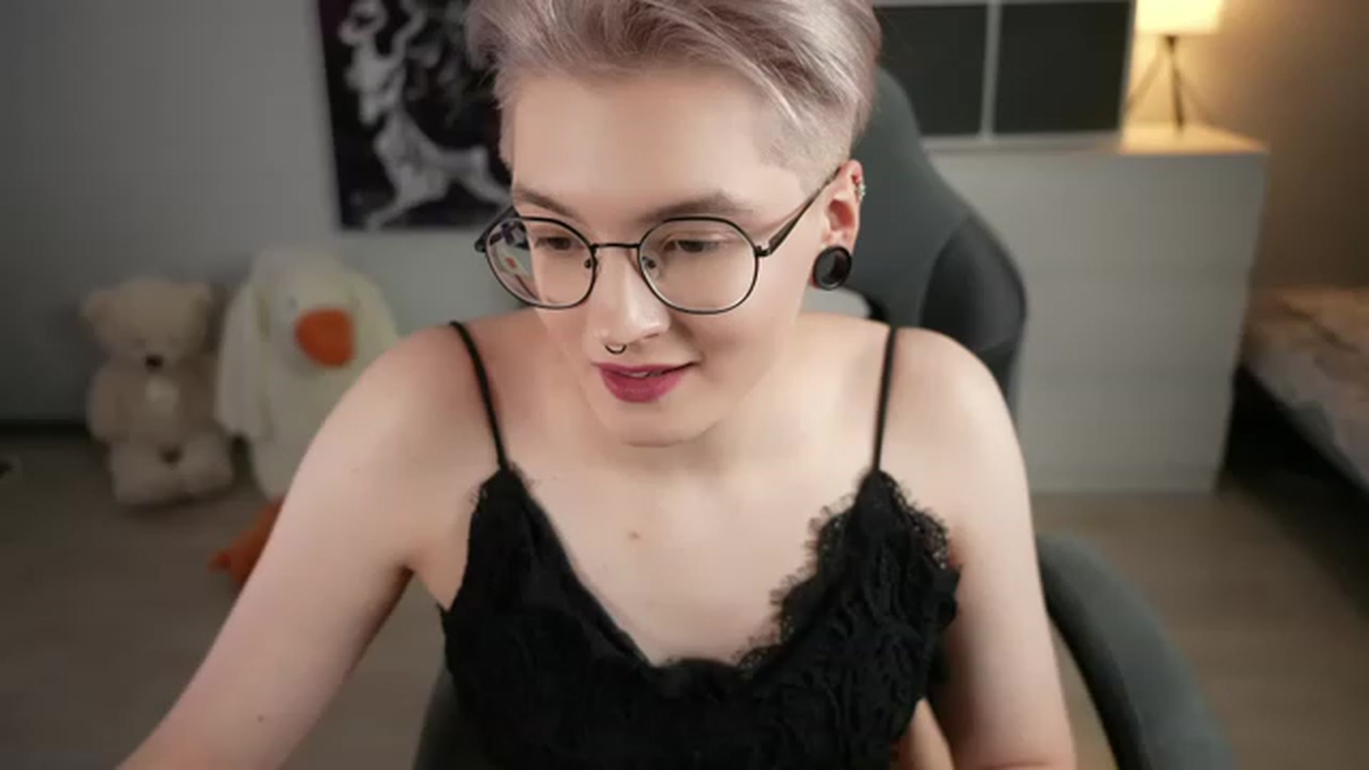 Gallery image thumbnail from CyberSamuri's myfreecams stream on, 12/07/2022, 20:07 image 16 of 20