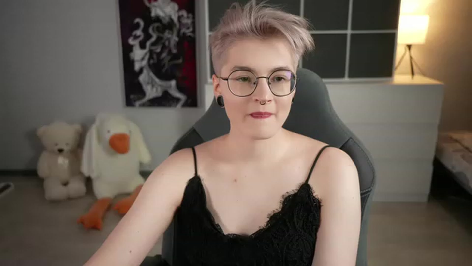 Gallery image thumbnail from CyberSamuri's myfreecams stream on, 12/07/2022, 20:07 image 2 of 20
