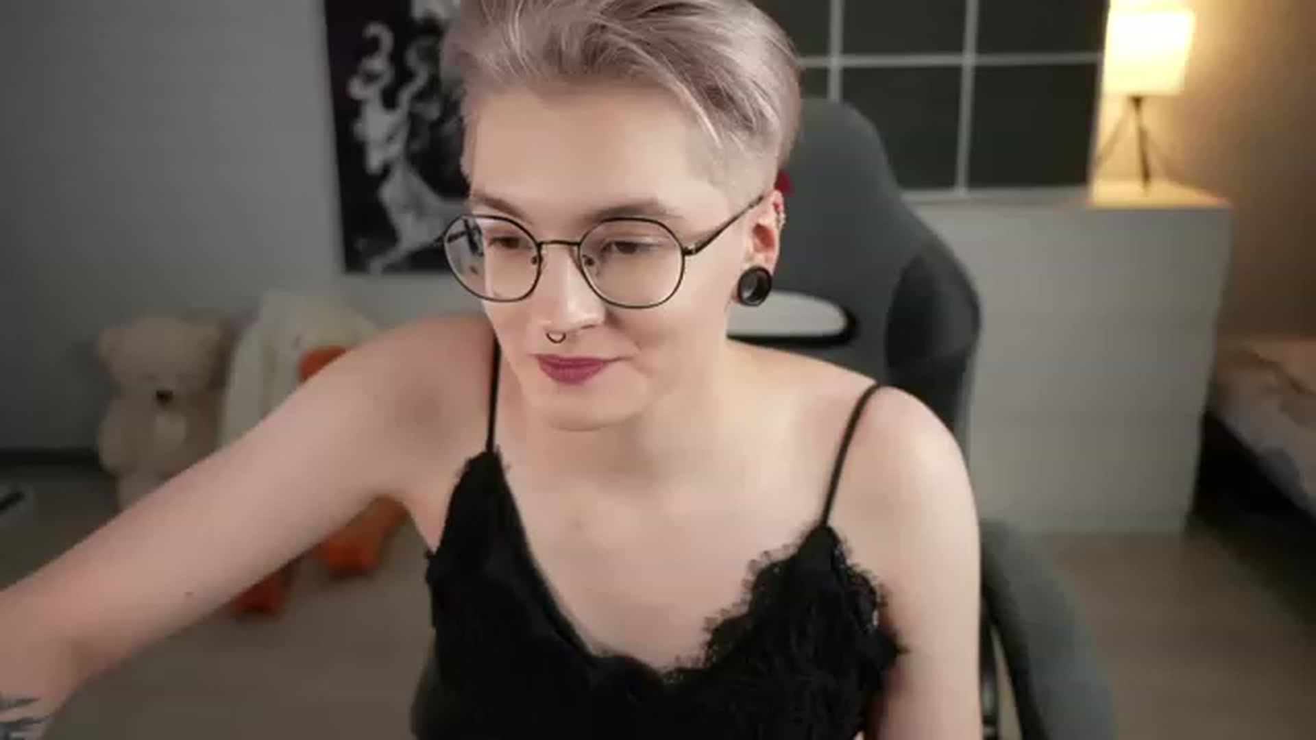 Gallery image thumbnail from CyberSamuri's myfreecams stream on, 12/07/2022, 20:07 image 14 of 20