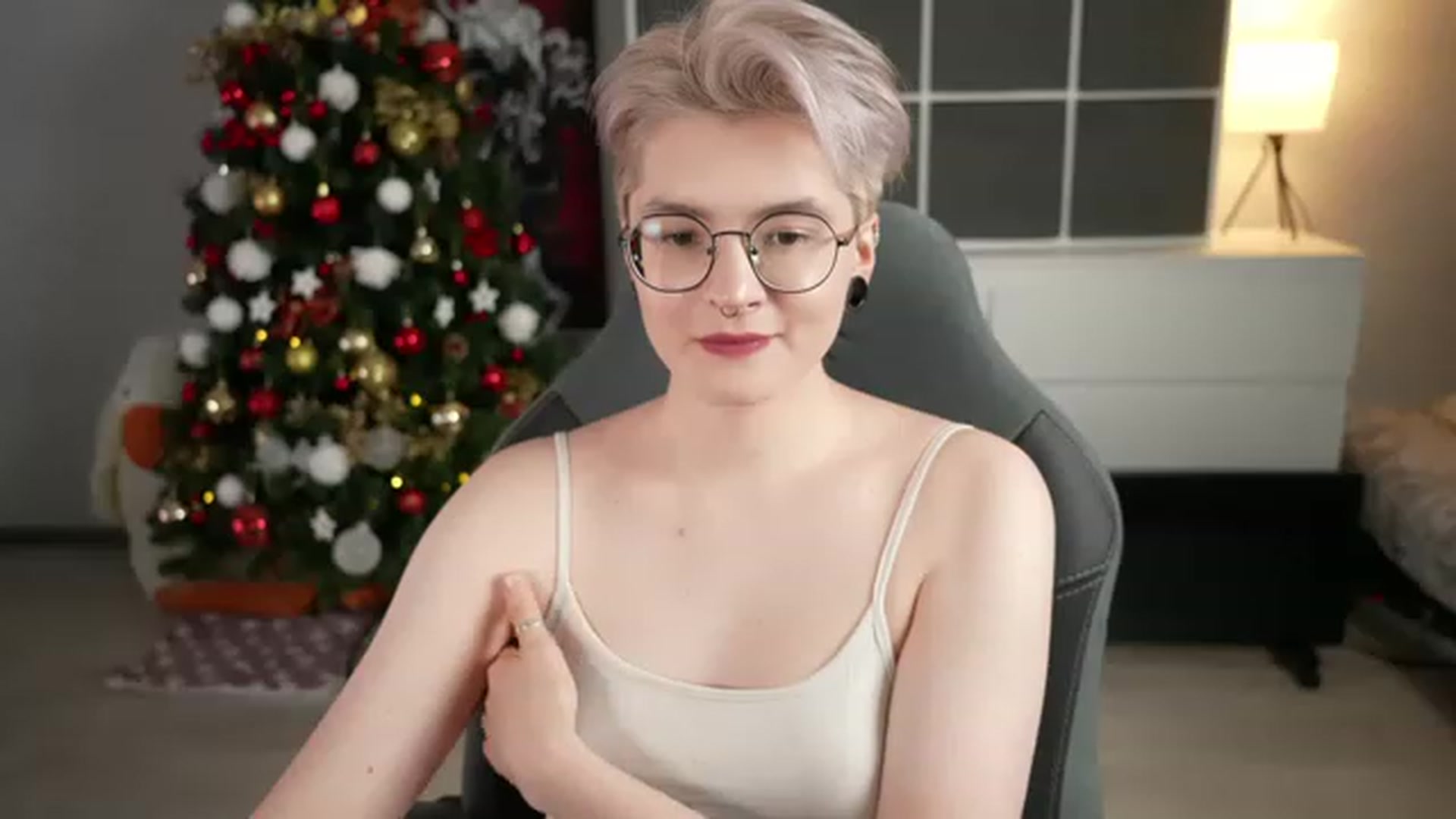 Gallery image thumbnail from CyberSamuri's myfreecams stream on, 12/24/2022, 22:57 image 11 of 20