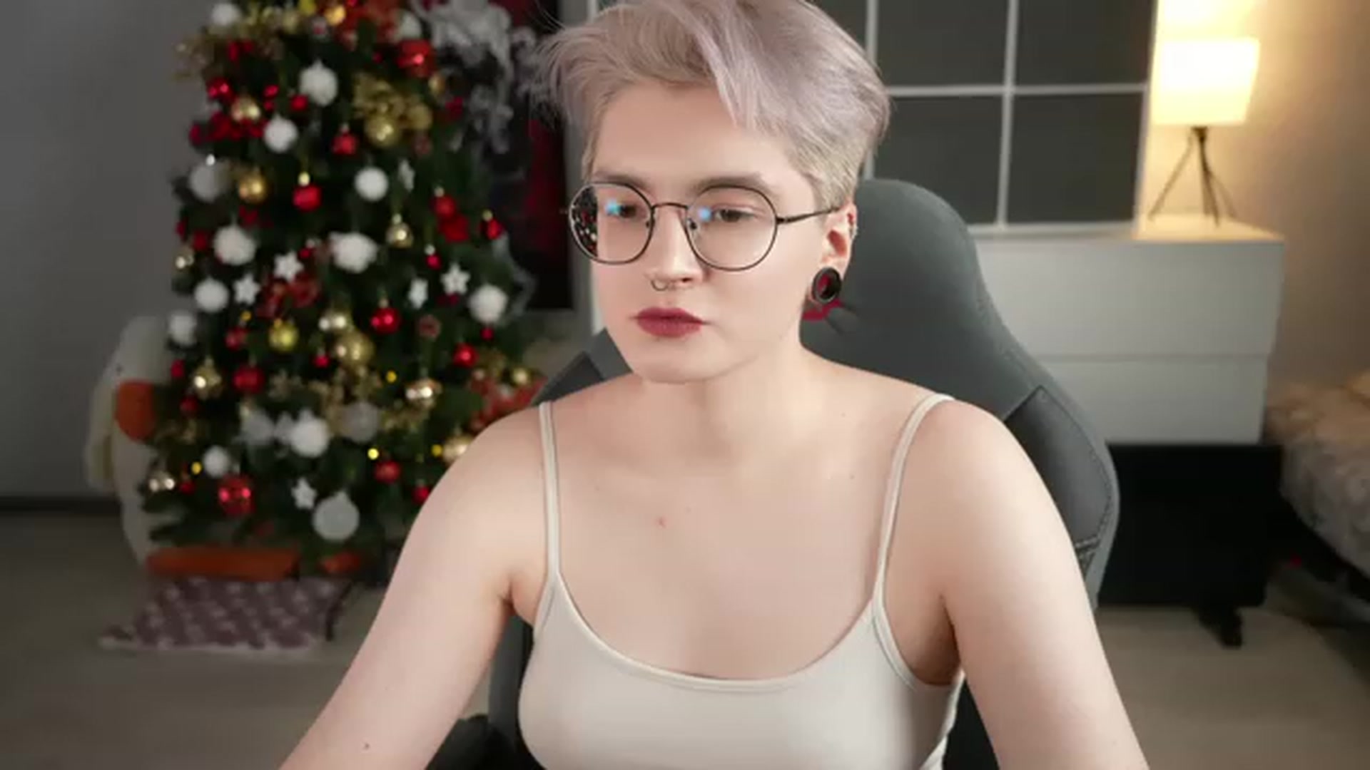 Gallery image thumbnail from CyberSamuri's myfreecams stream on, 12/24/2022, 22:57 image 1 of 20