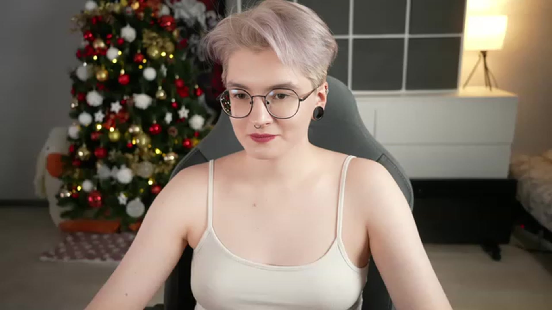 Gallery image thumbnail from CyberSamuri's myfreecams stream on, 12/24/2022, 22:57 image 6 of 20