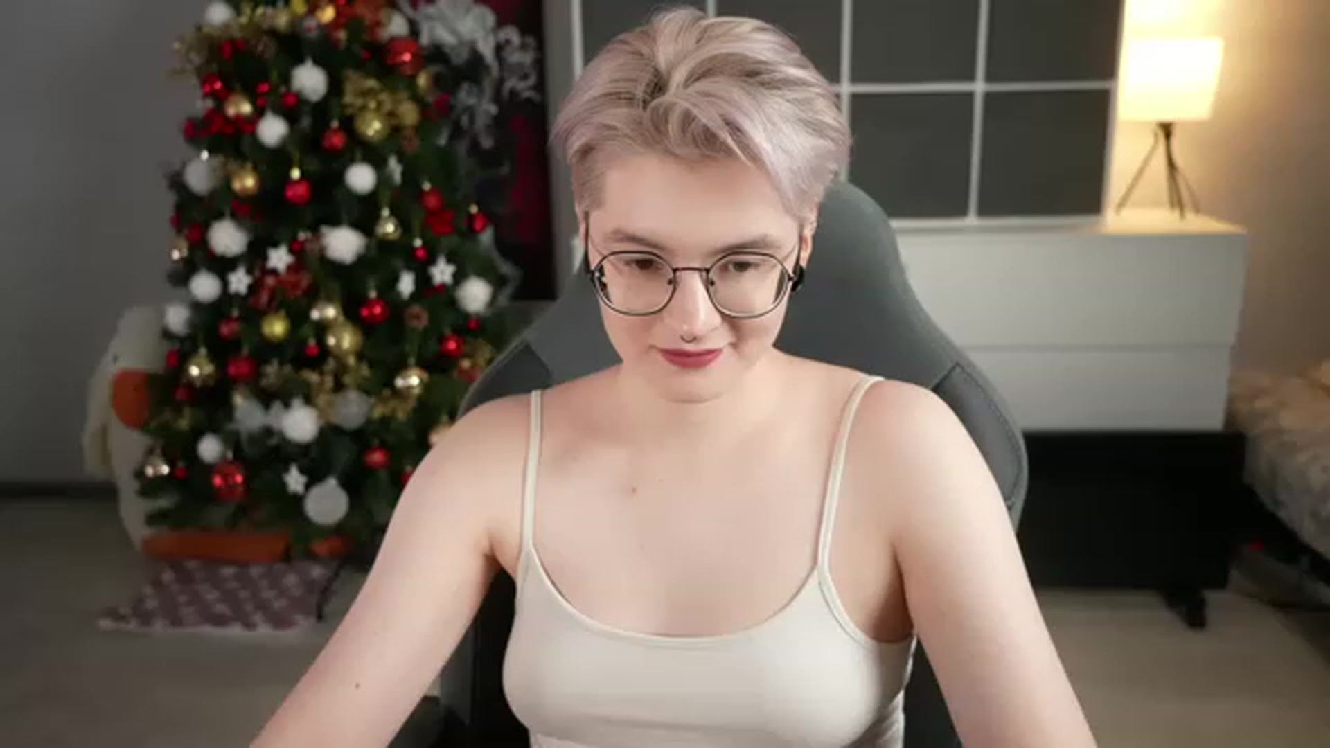 Gallery image thumbnail from CyberSamuri's myfreecams stream on, 12/24/2022, 22:57 image 12 of 20