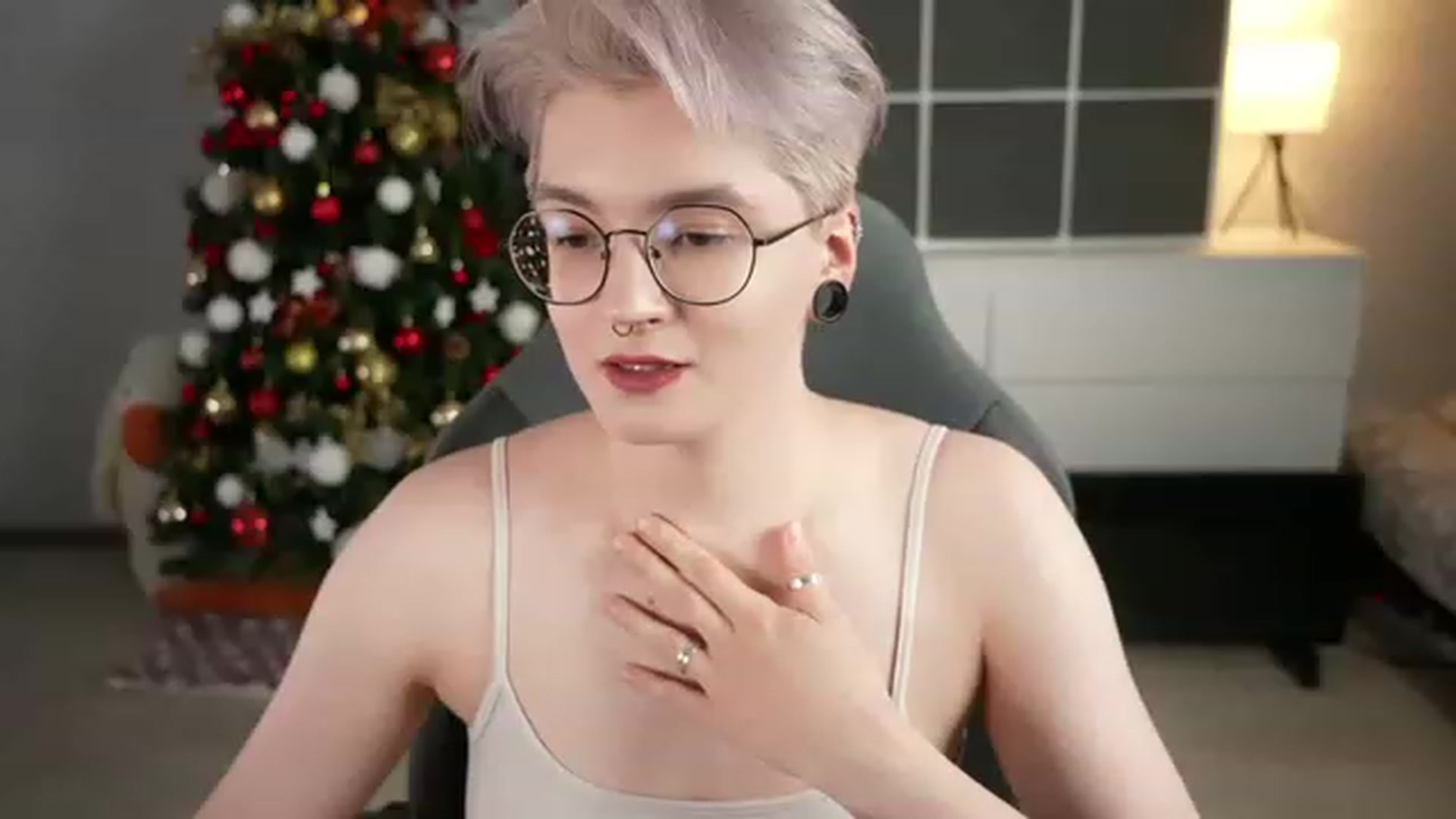 Gallery image thumbnail from CyberSamuri's myfreecams stream on, 12/24/2022, 22:57 image 7 of 20