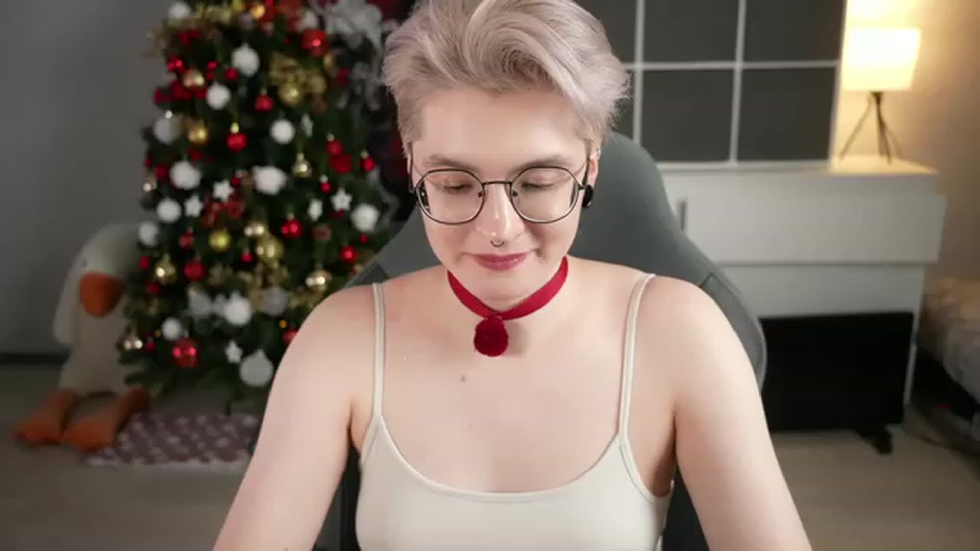 Gallery image thumbnail from CyberSamuri's myfreecams stream on, 12/25/2022, 03:07 image 14 of 20
