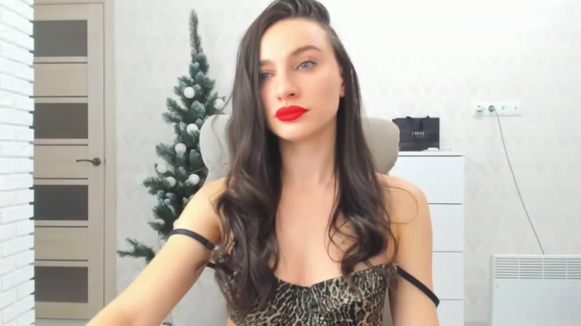 Gallery image thumbnail from Cyber_Geisha's myfreecams stream on, 12/24/2023, 19:28 image 20 of 20