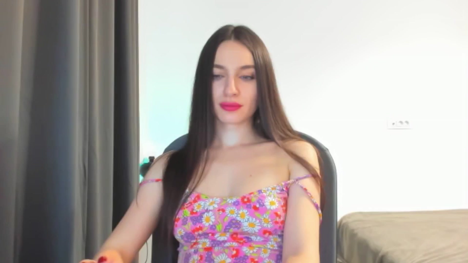 Gallery image thumbnail from Cyber_Geisha's myfreecams stream on, 05/03/2024, 10:11 image 9 of 20