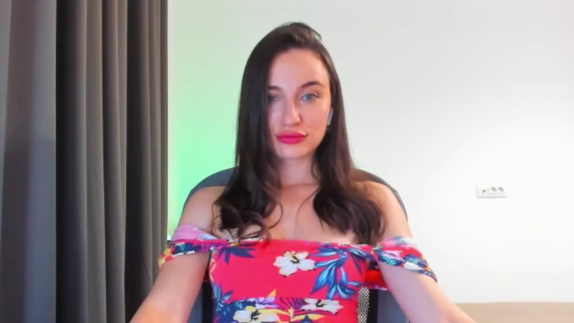 Gallery image thumbnail from Cyber_Geisha's myfreecams stream on, 07/14/2024, 18:59 image 18 of 20