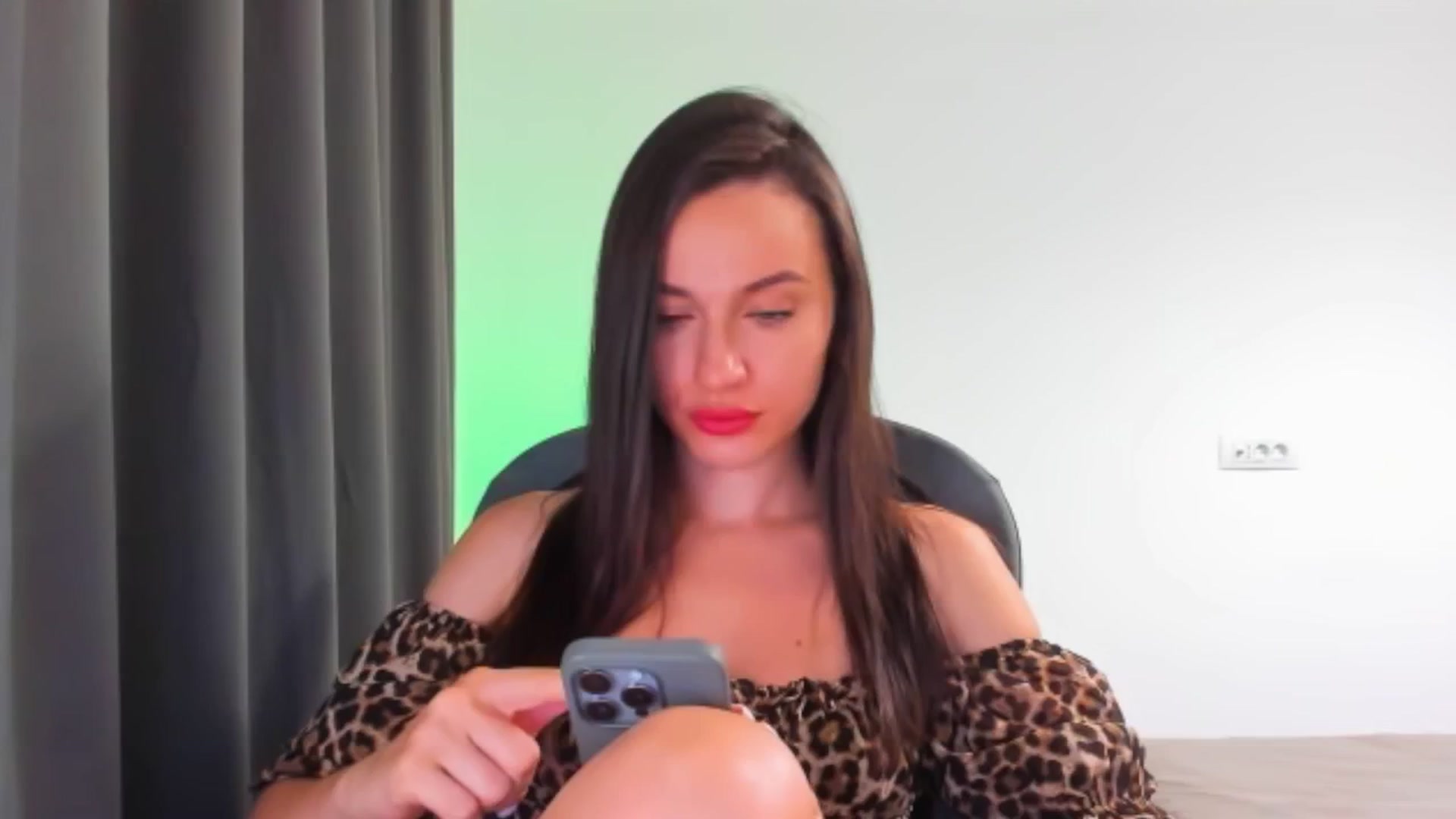 Gallery image thumbnail from Cyber_Geisha's myfreecams stream on, 07/24/2024, 19:19 image 7 of 20