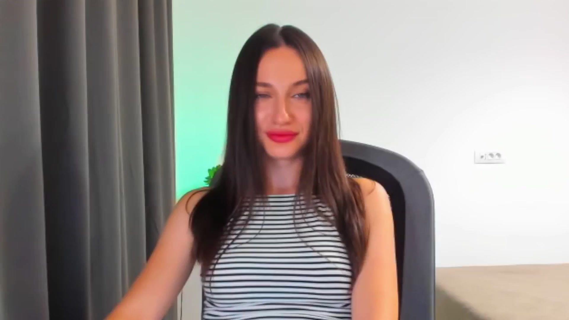 Gallery image thumbnail from Cyber_Geisha's myfreecams stream on, 07/26/2024, 21:08 image 1 of 20