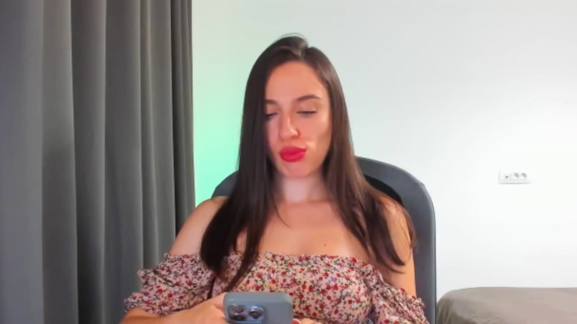 Gallery image thumbnail from Cyber_Geisha's myfreecams stream on, 07/27/2024, 18:10 image 9 of 20