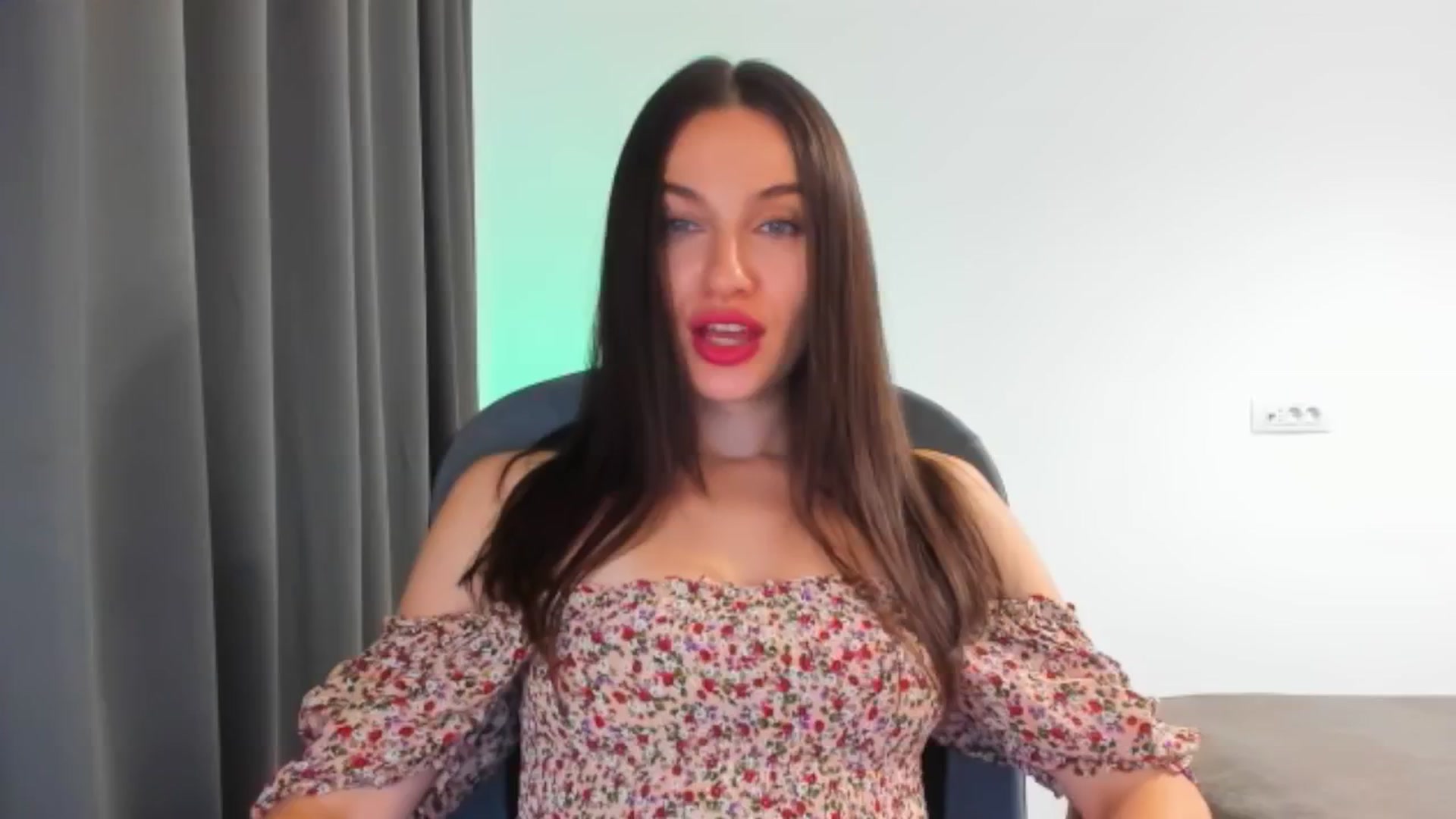 Gallery image thumbnail from Cyber_Geisha's myfreecams stream on, 07/27/2024, 20:34 image 14 of 20