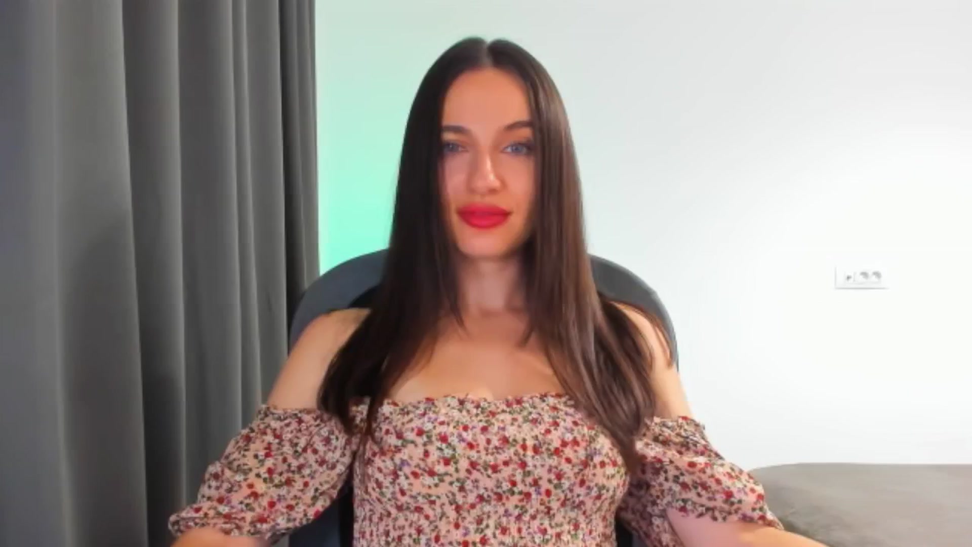 Gallery image thumbnail from Cyber_Geisha's myfreecams stream on, 07/27/2024, 20:34 image 15 of 20