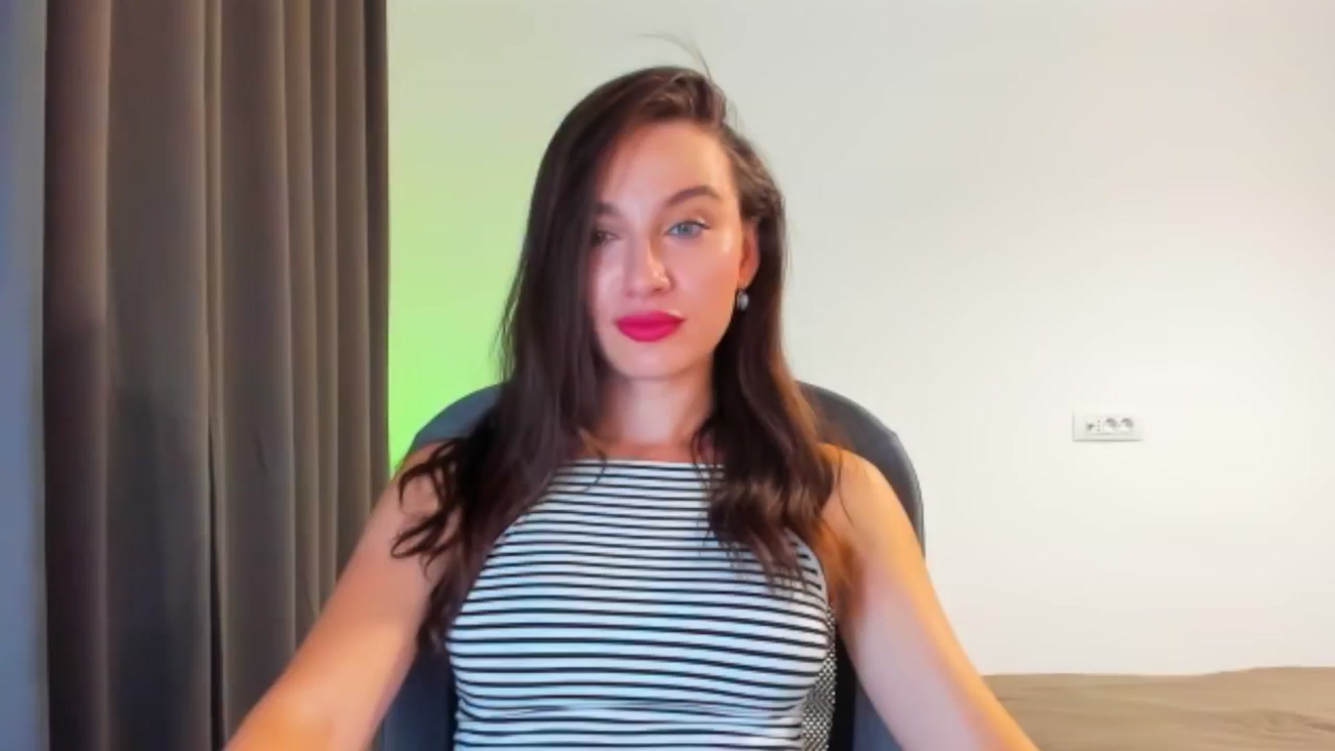 Gallery image thumbnail from Cyber_Geisha's myfreecams stream on, 08/16/2024, 20:03 image 12 of 20