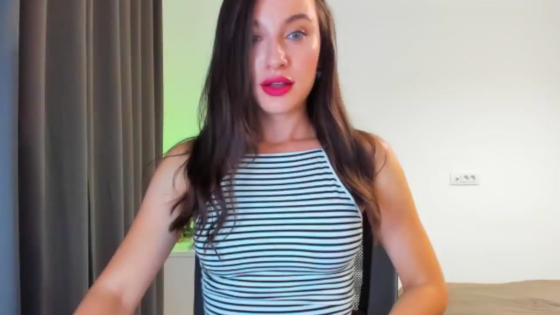Gallery image thumbnail from Cyber_Geisha's myfreecams stream on, 08/16/2024, 20:03 image 16 of 20