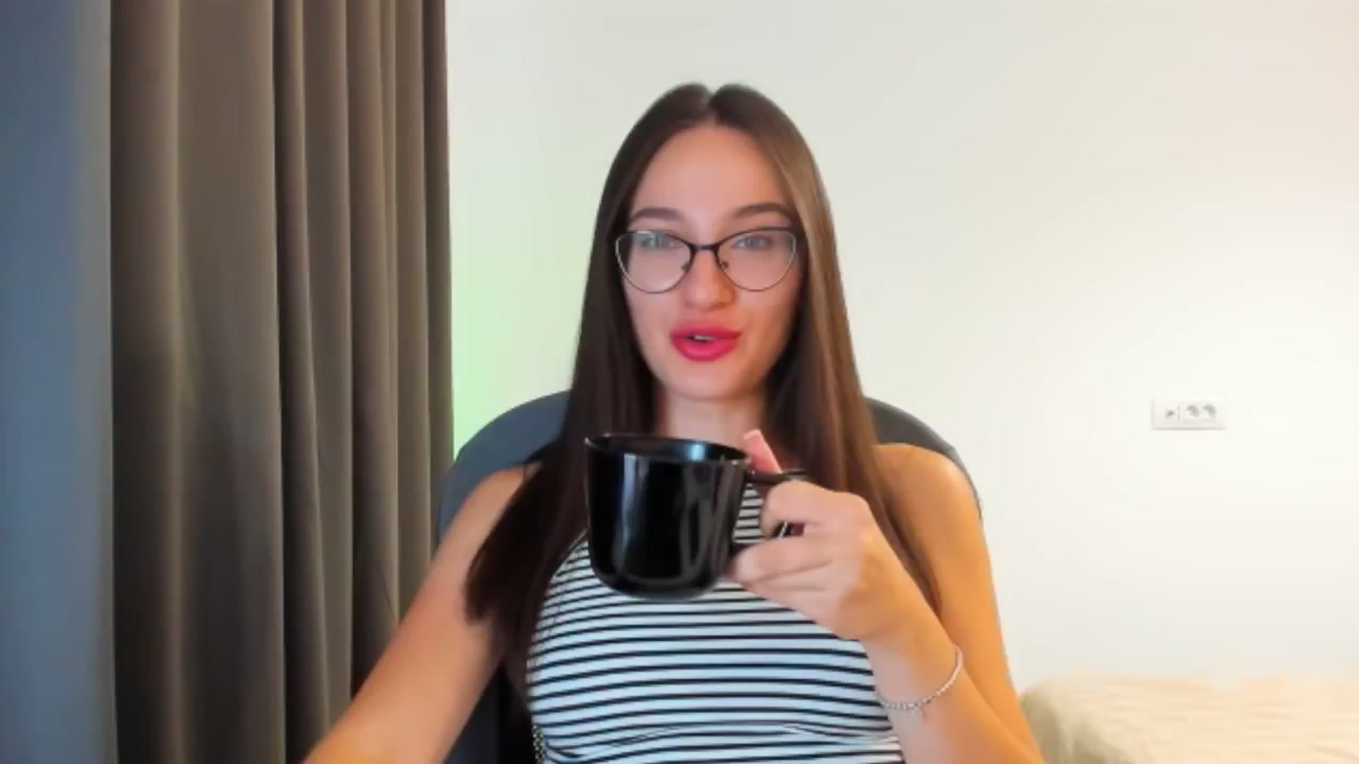 Gallery image thumbnail from Cyber_Geisha's myfreecams stream on, 08/18/2024, 08:33 image 3 of 20