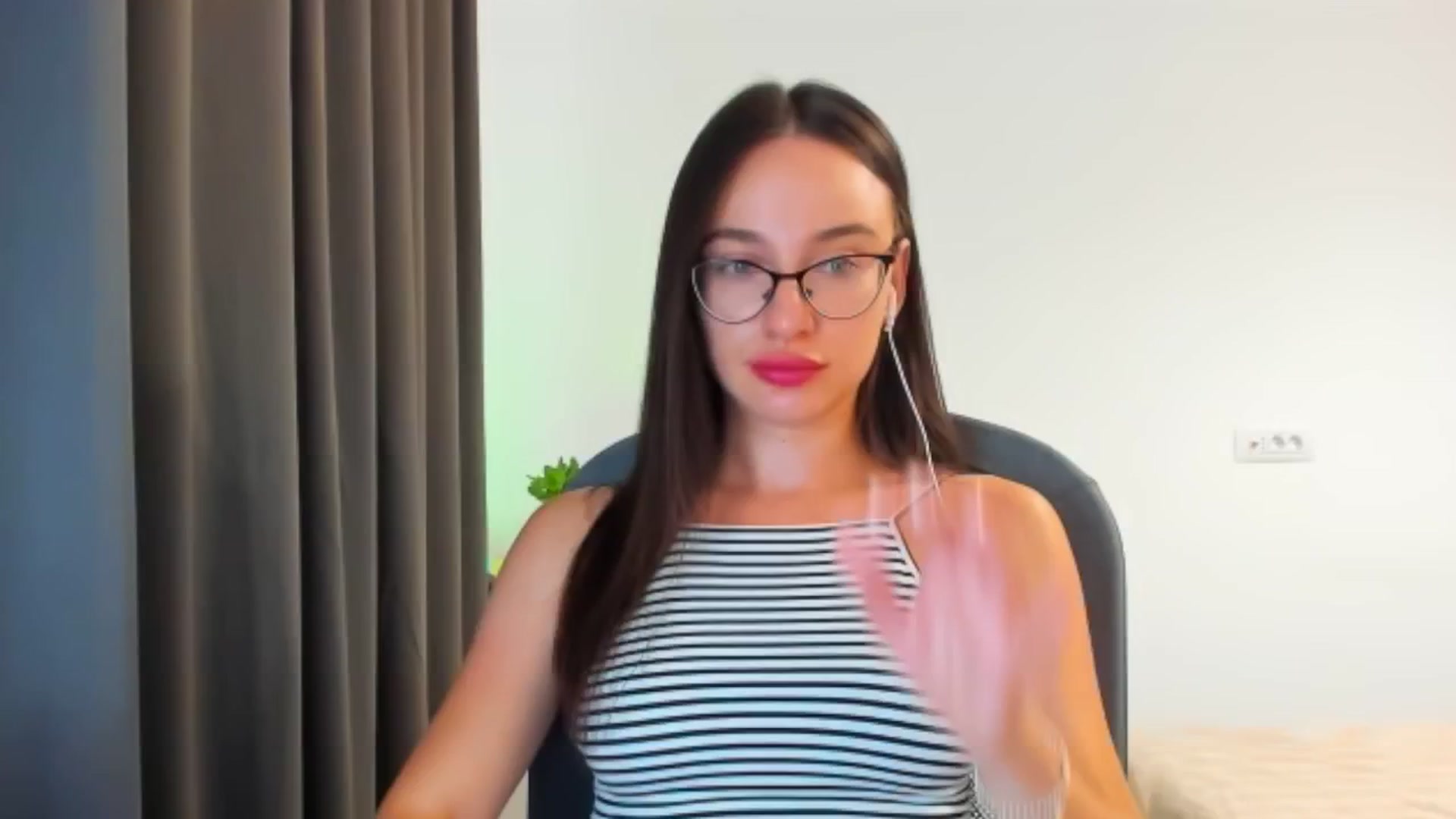 Gallery image thumbnail from Cyber_Geisha's myfreecams stream on, 08/18/2024, 08:33 image 16 of 20