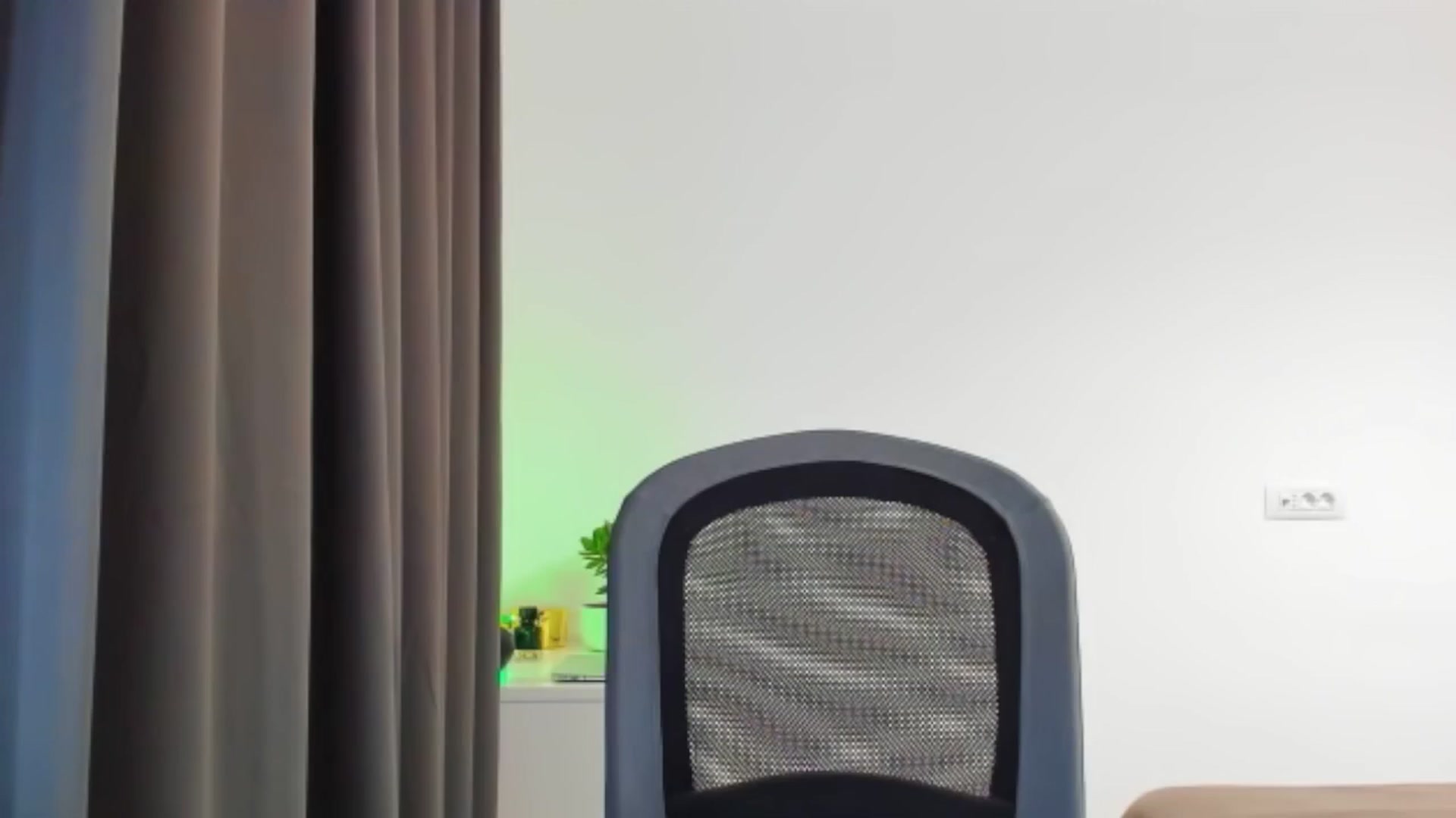 Gallery image thumbnail from Cyber_Geisha's myfreecams stream on, 08/18/2024, 17:48 image 15 of 20