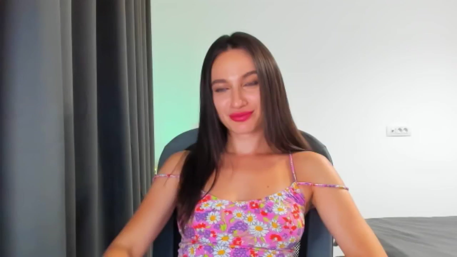 Gallery image thumbnail from Cyber_Geisha's myfreecams stream on, 08/25/2024, 19:47 image 15 of 20