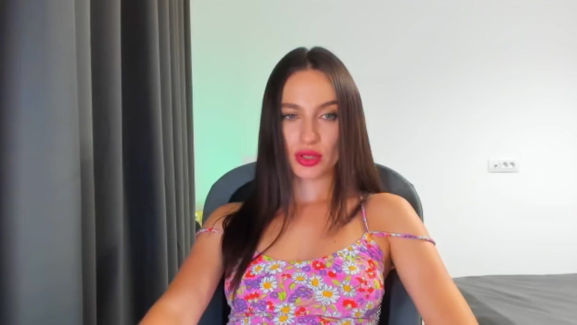 Gallery image thumbnail from Cyber_Geisha's myfreecams stream on, 08/25/2024, 19:47 image 17 of 20