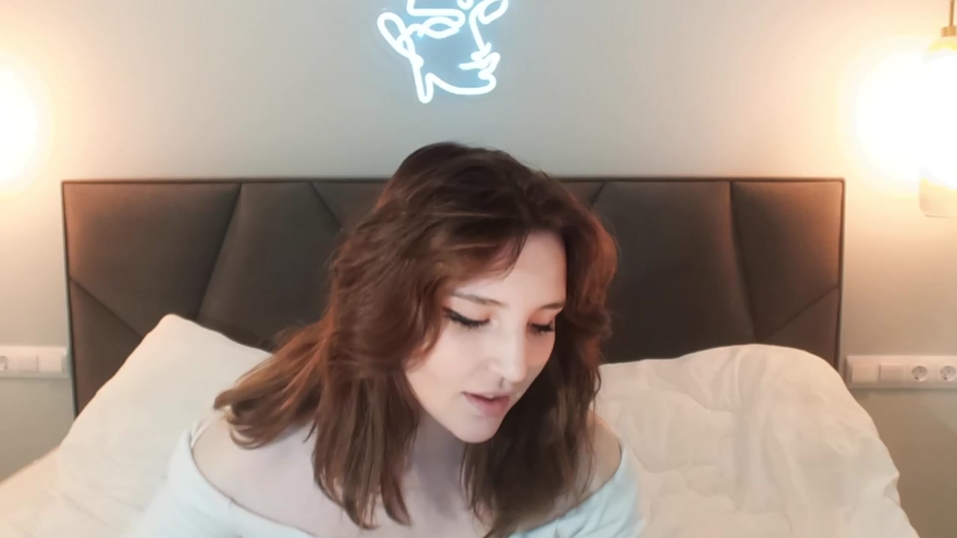 Gallery image thumbnail from Cyber_doll's myfreecams stream on, 11/16/2022, 21:10 image 16 of 20