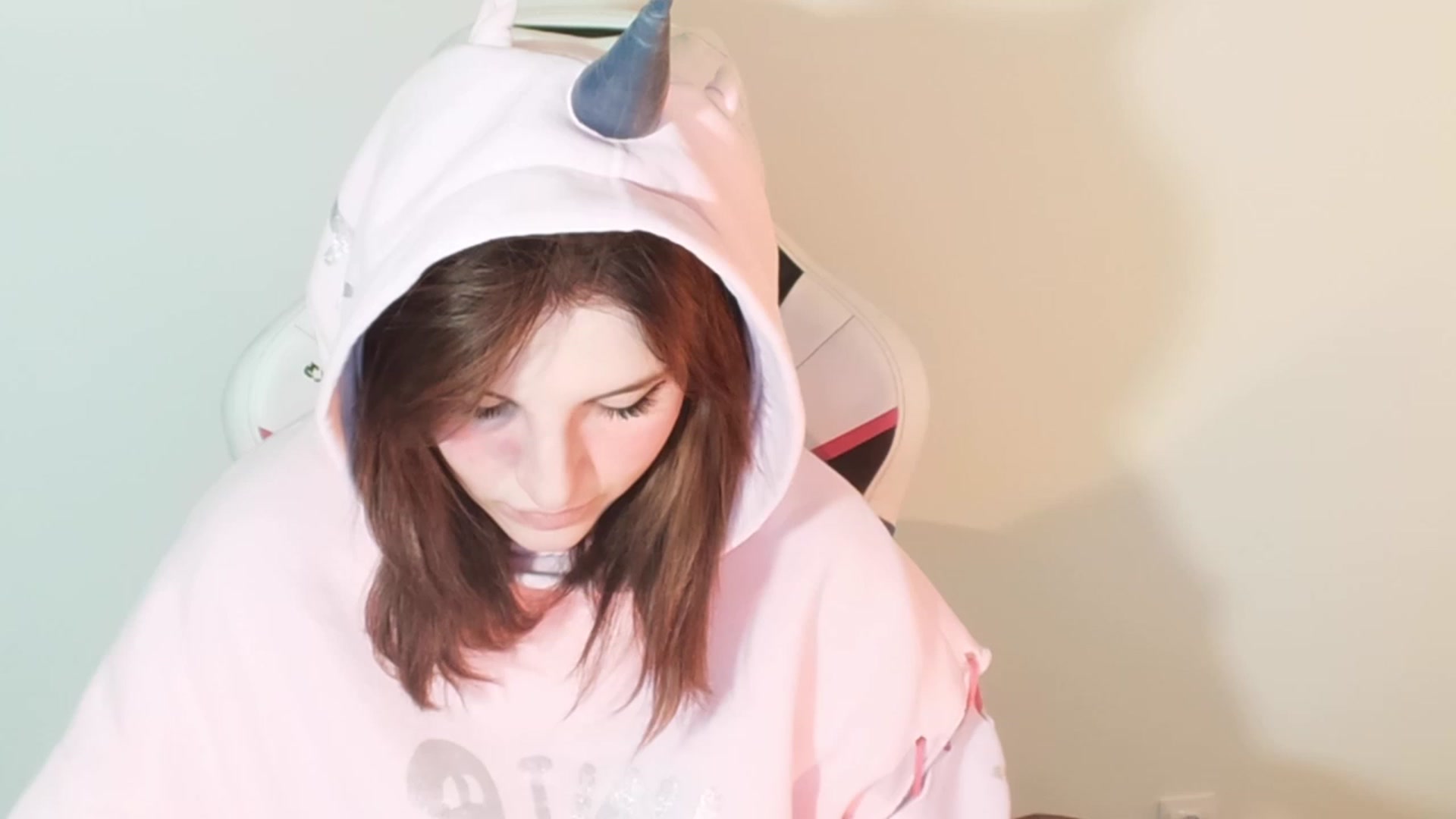 Gallery image thumbnail from Cyber_doll's myfreecams stream on, 11/19/2022, 16:00 image 18 of 20