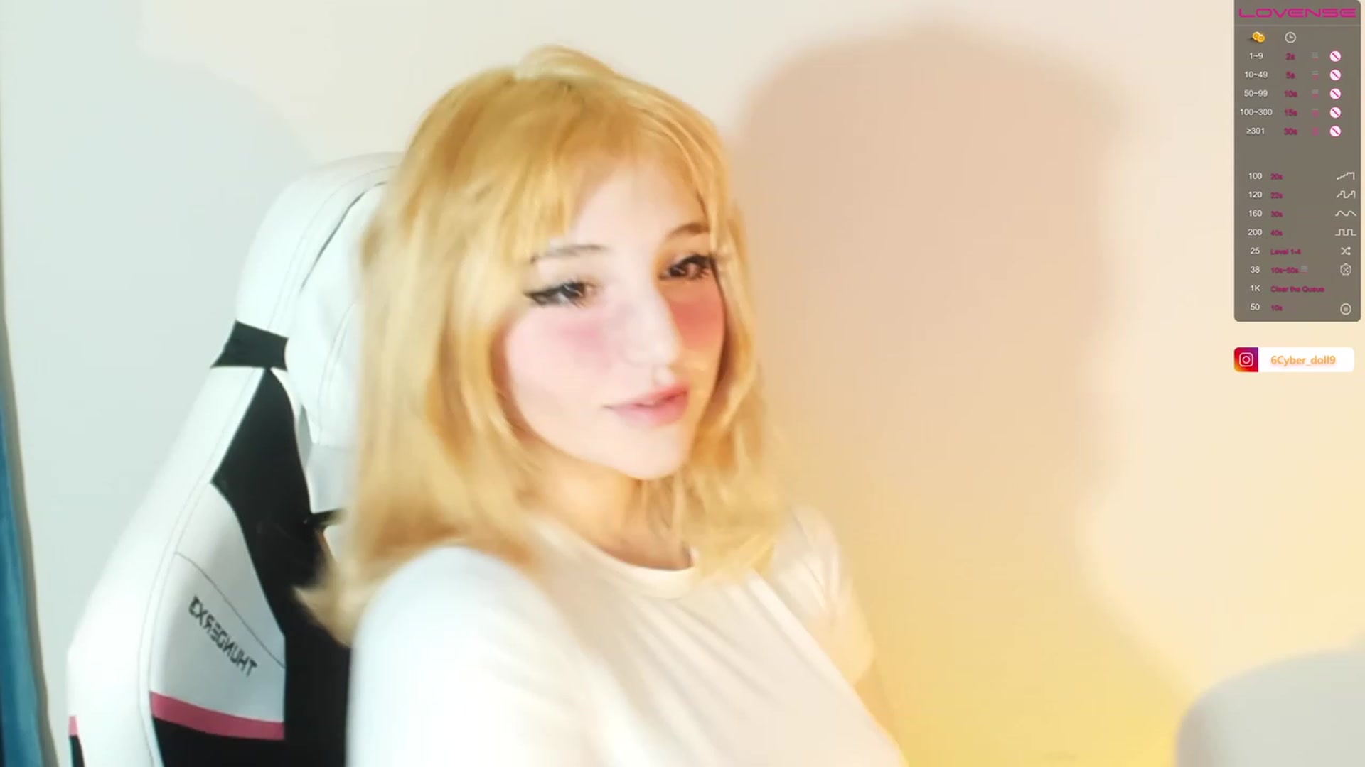 Gallery image thumbnail from Cyber_doll's myfreecams stream on, 11/29/2022, 15:57 image 16 of 20
