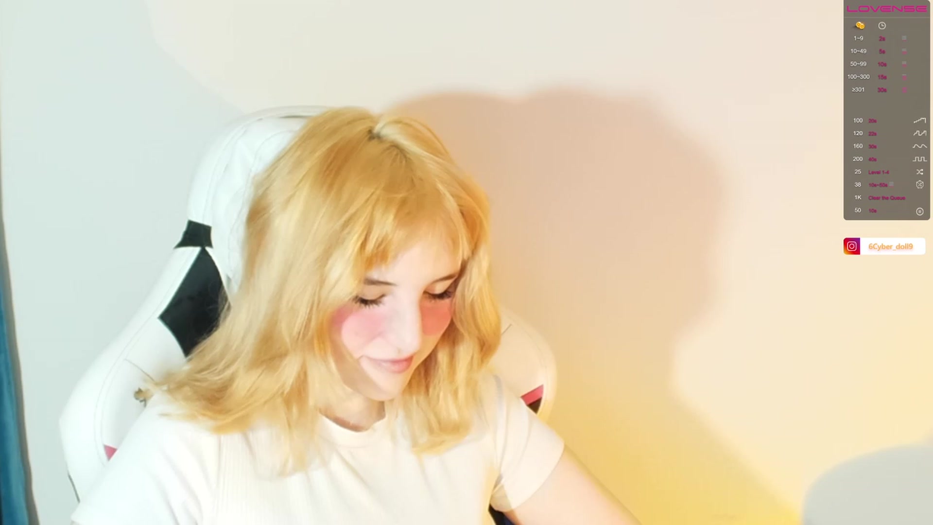 Gallery image thumbnail from Cyber_doll's myfreecams stream on, 11/29/2022, 15:57 image 19 of 20