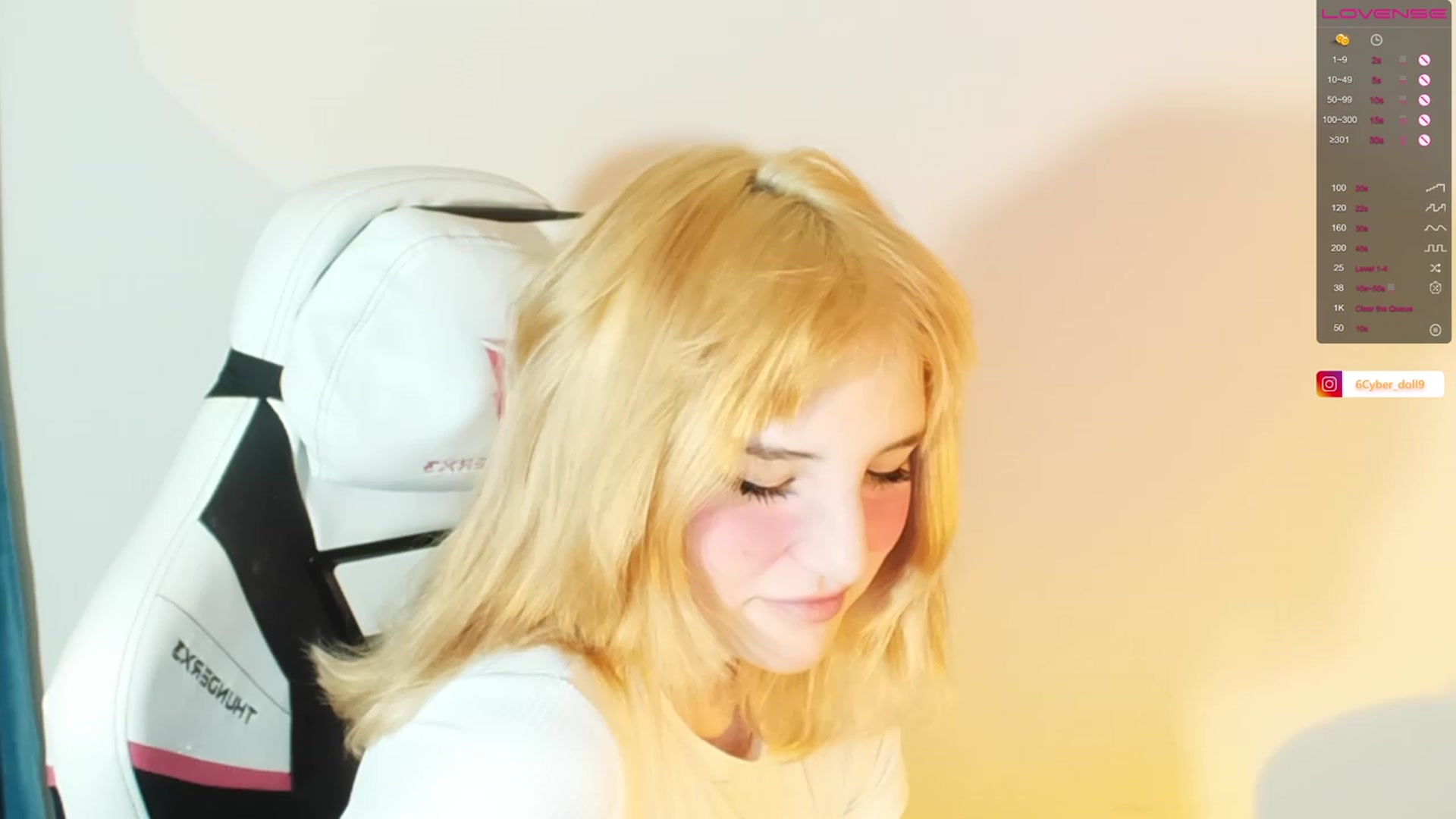 Gallery image thumbnail from Cyber_doll's myfreecams stream on, 11/29/2022, 15:57 image 17 of 20