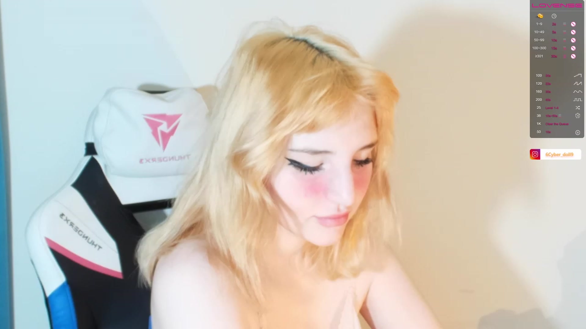 Gallery image thumbnail from Cyber_doll's myfreecams stream on, 12/04/2022, 17:13 image 10 of 20