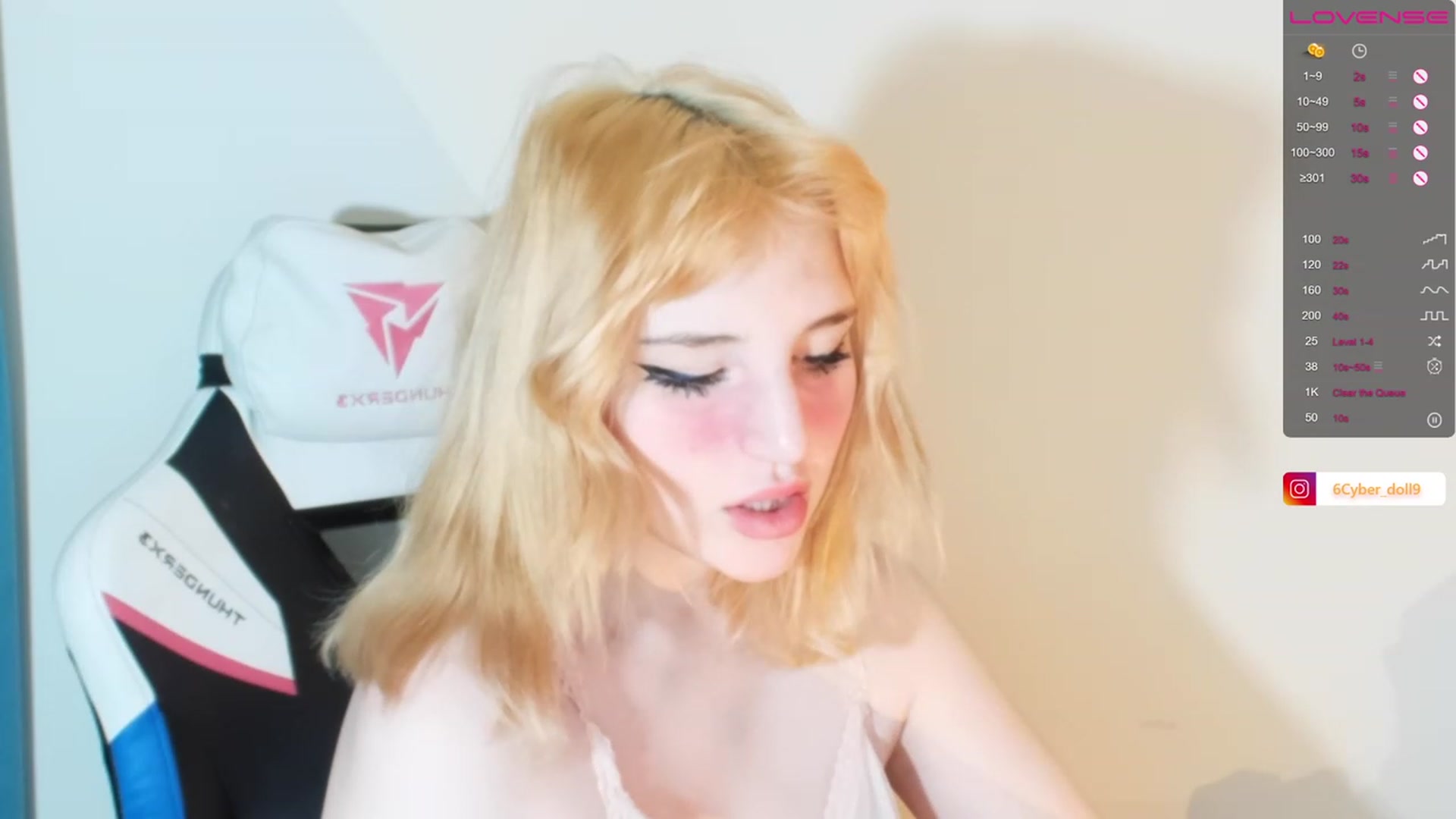 Gallery image thumbnail from Cyber_doll's myfreecams stream on, 12/04/2022, 17:13 image 11 of 20