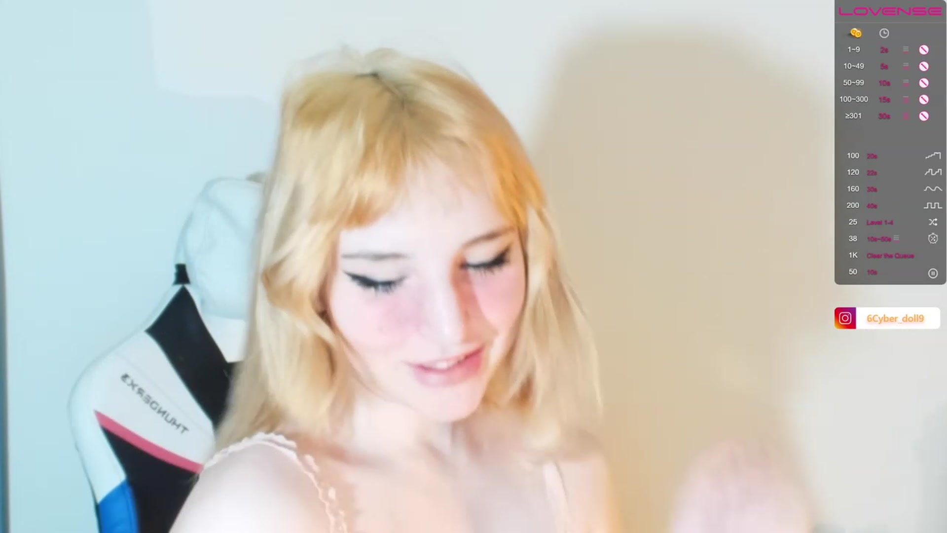 Gallery image thumbnail from Cyber_doll's myfreecams stream on, 12/04/2022, 17:13 image 14 of 20