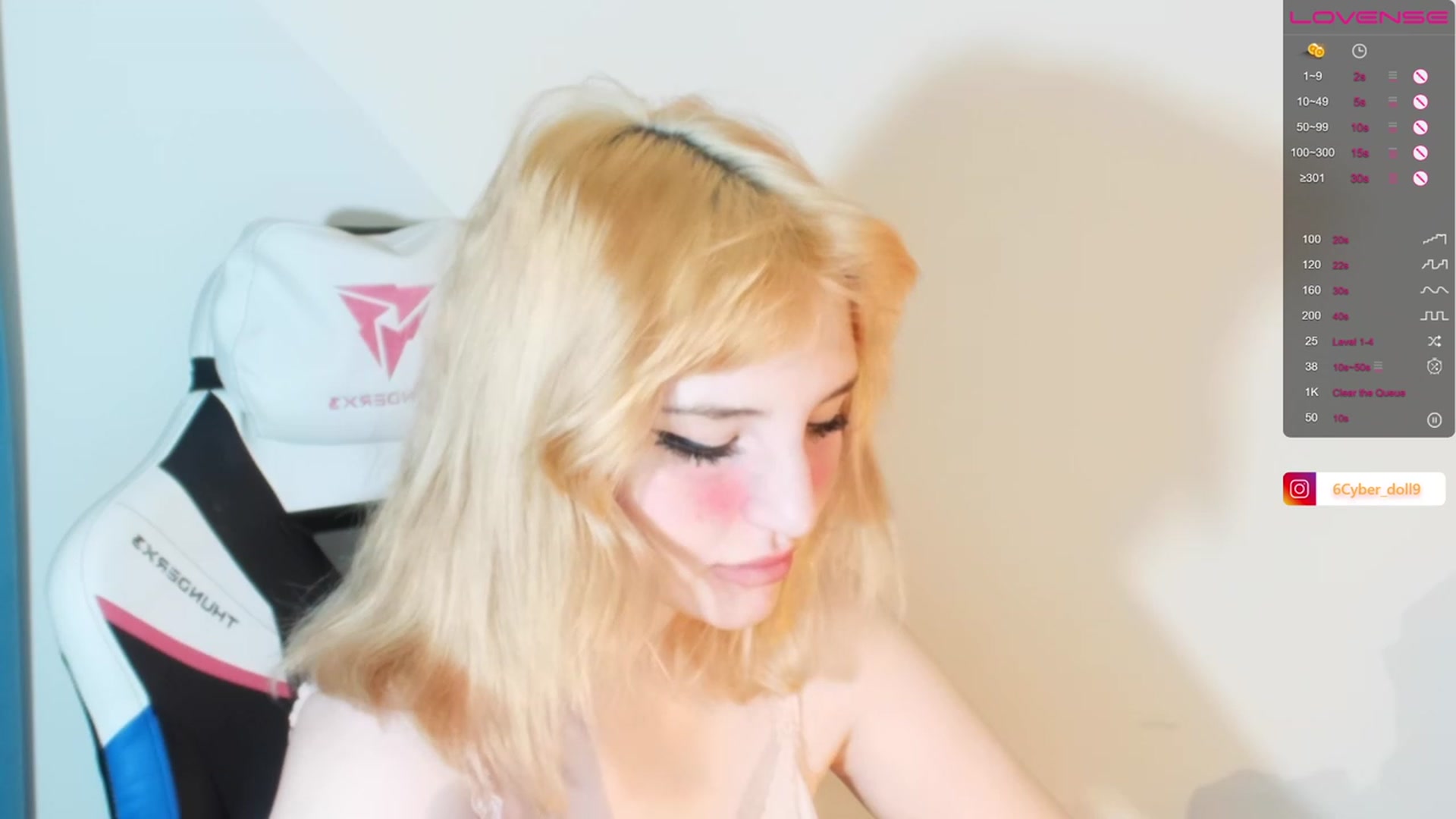 Gallery image thumbnail from Cyber_doll's myfreecams stream on, 12/04/2022, 17:13 image 12 of 20