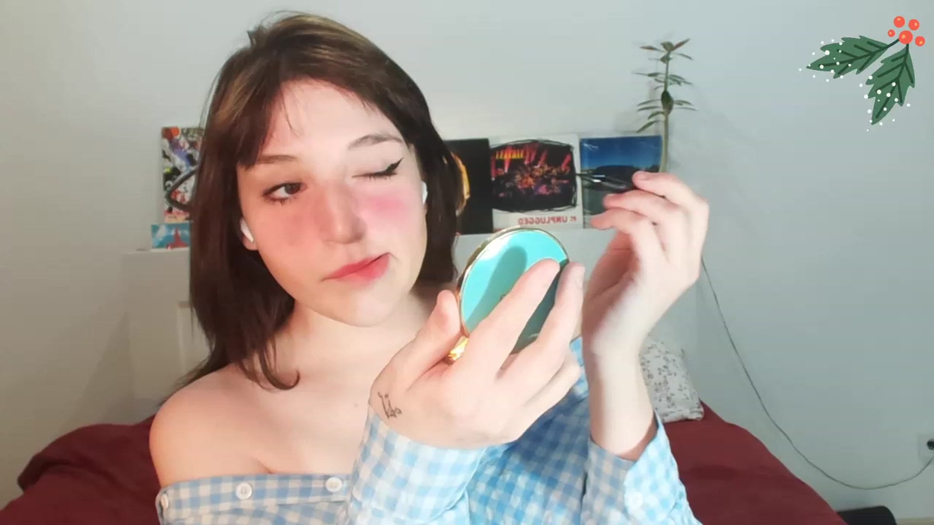 Gallery image thumbnail from Cyber_doll's myfreecams stream on, 01/06/2023, 12:06 image 6 of 20
