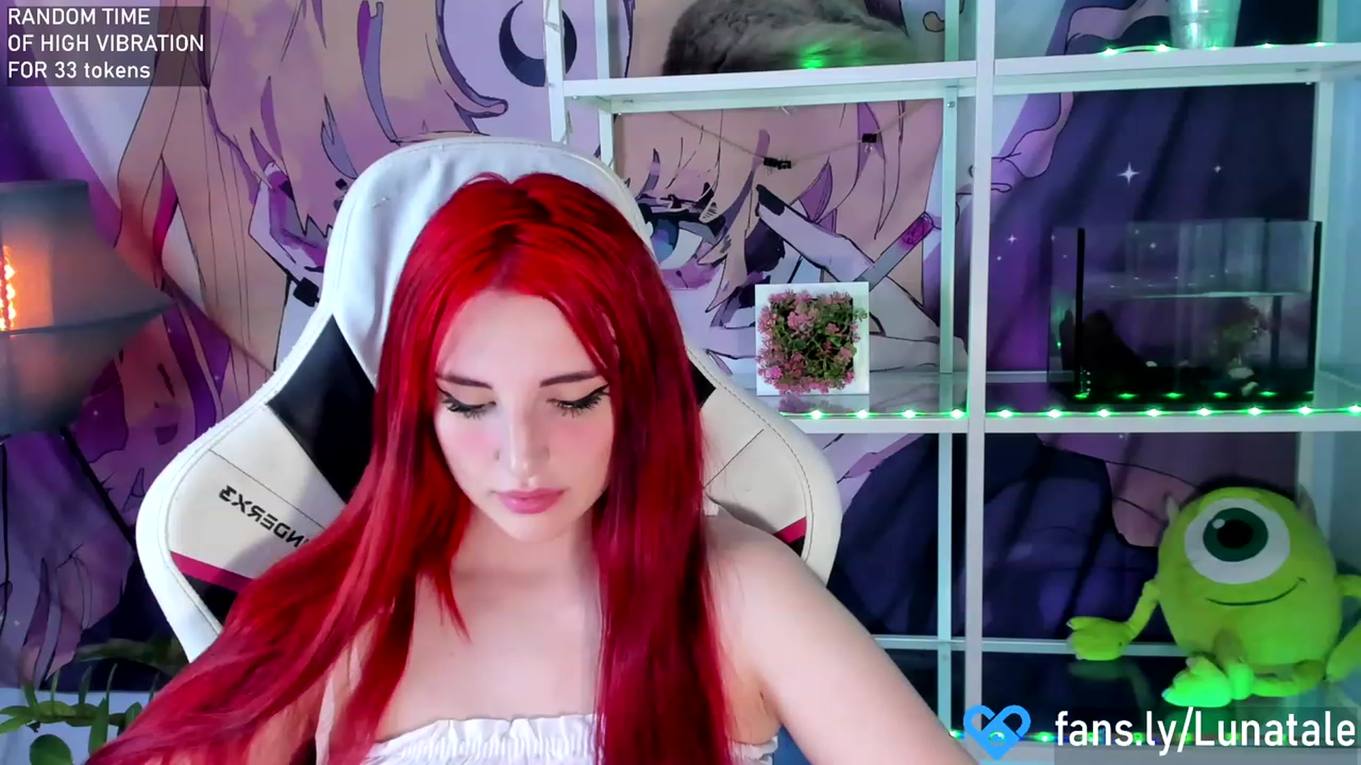 Gallery image thumbnail from Cyber_doll's myfreecams stream on, 04/09/2023, 18:58 image 12 of 20