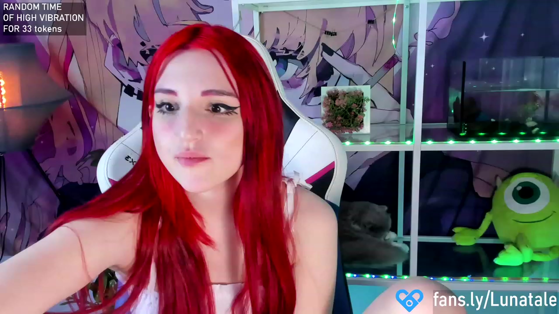 Gallery image thumbnail from Cyber_doll's myfreecams stream on, 04/09/2023, 19:24 image 12 of 20